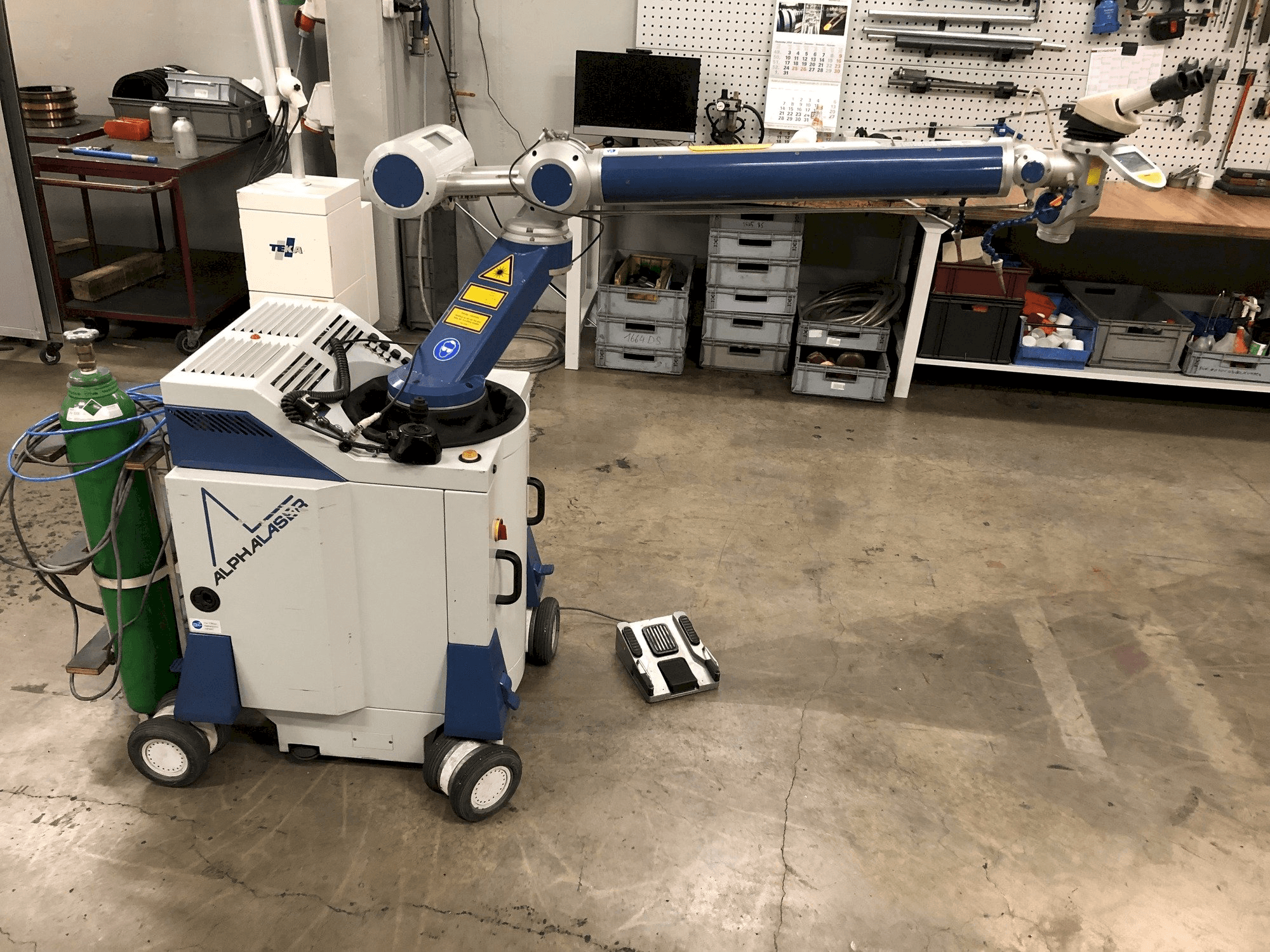 Makine ALPHA LASER ALM 200 - Sol görünüm