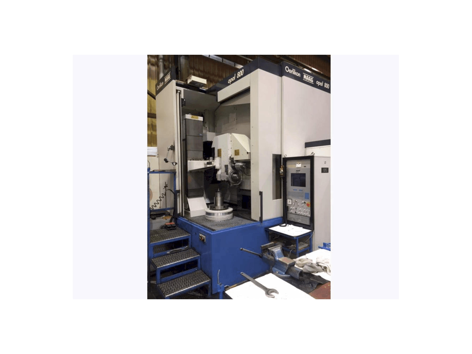 Makine Oerlikon MAAG OPAL 800 - Önden görünüm