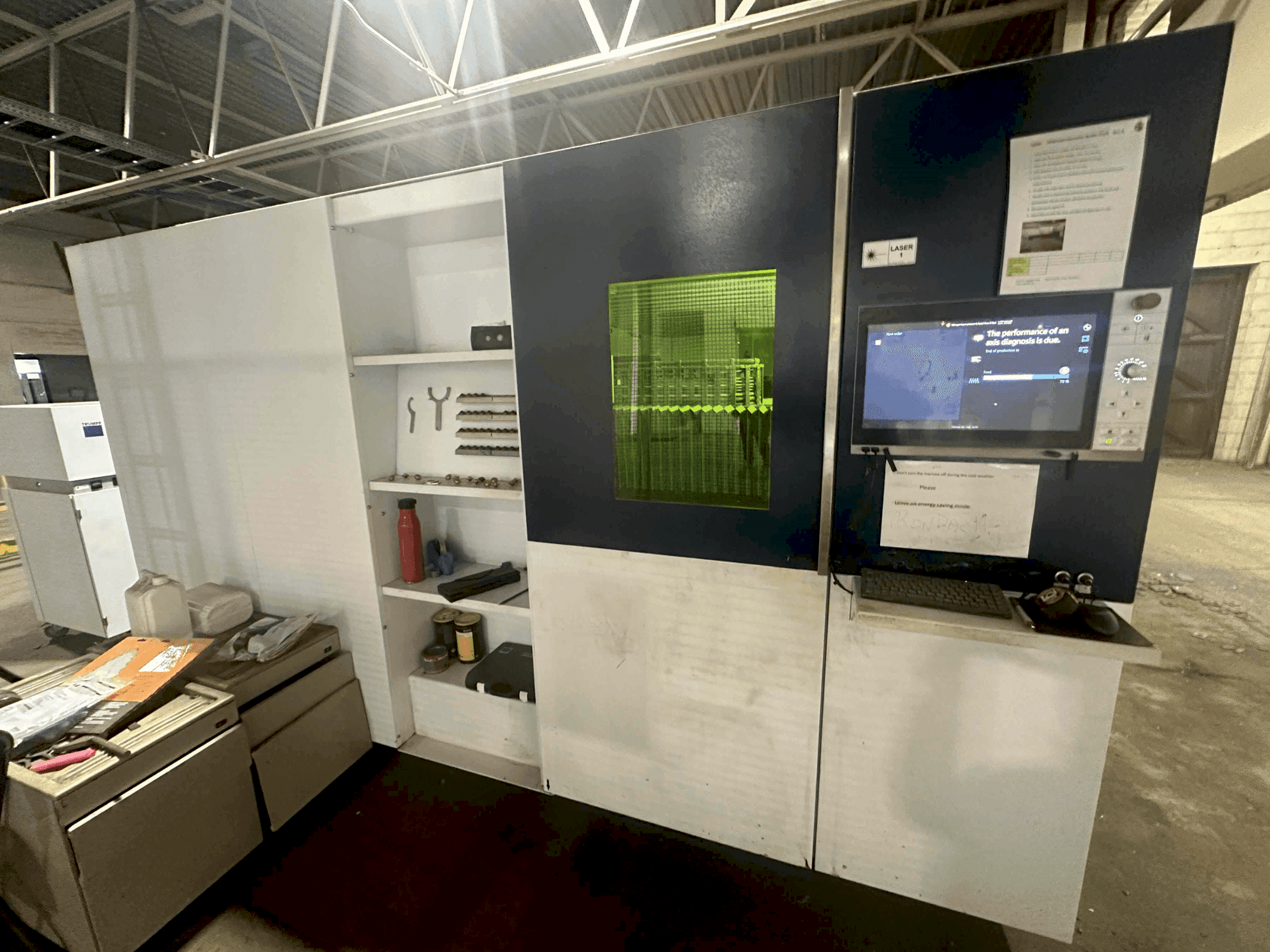 Makine TRUMPF Trulaser 1040 Fiber - Önden görünüm