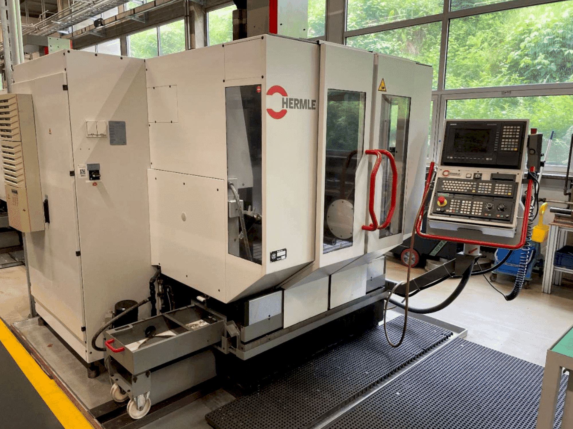 Makine HERMLE C600V - Önden görünüm