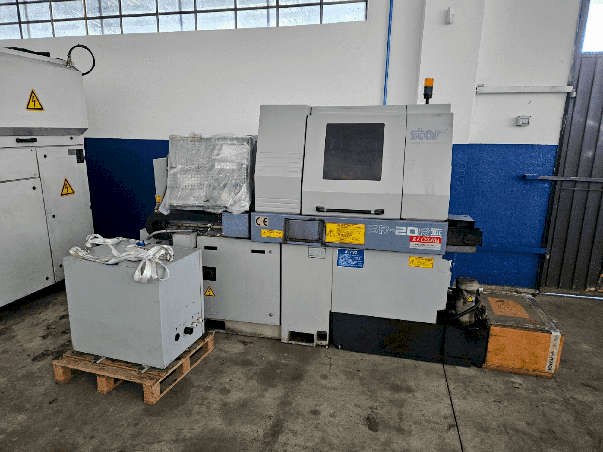 Makine STAR MICRONICS SR 20R II - Önden görünüm