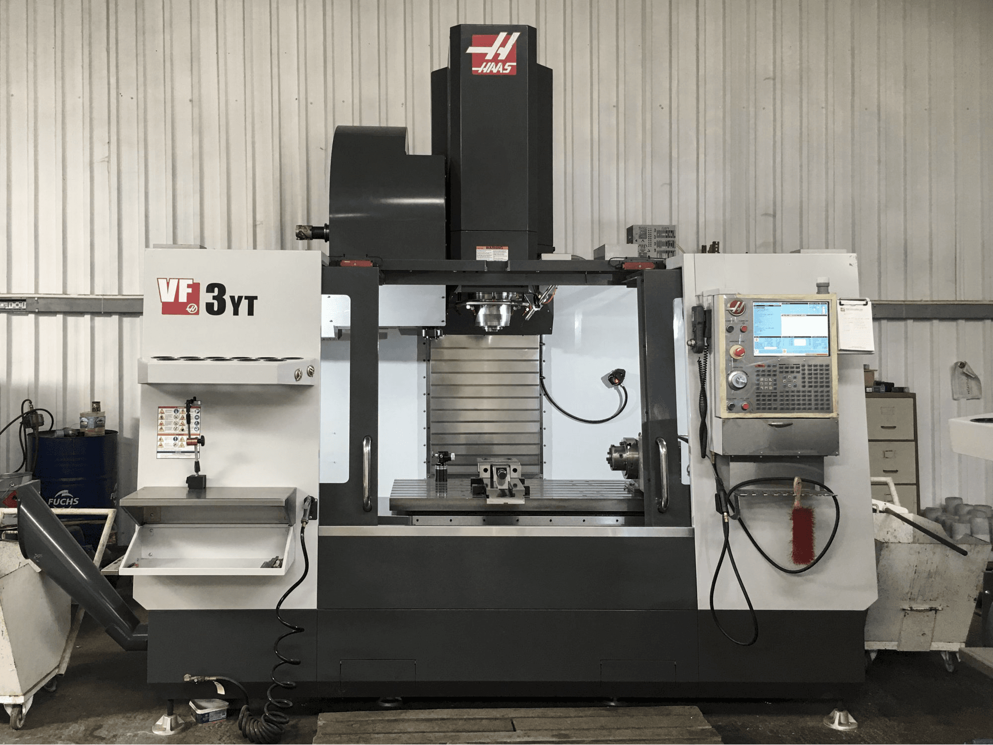 Makine HAAS - Önden görünüm VF-3YT/50