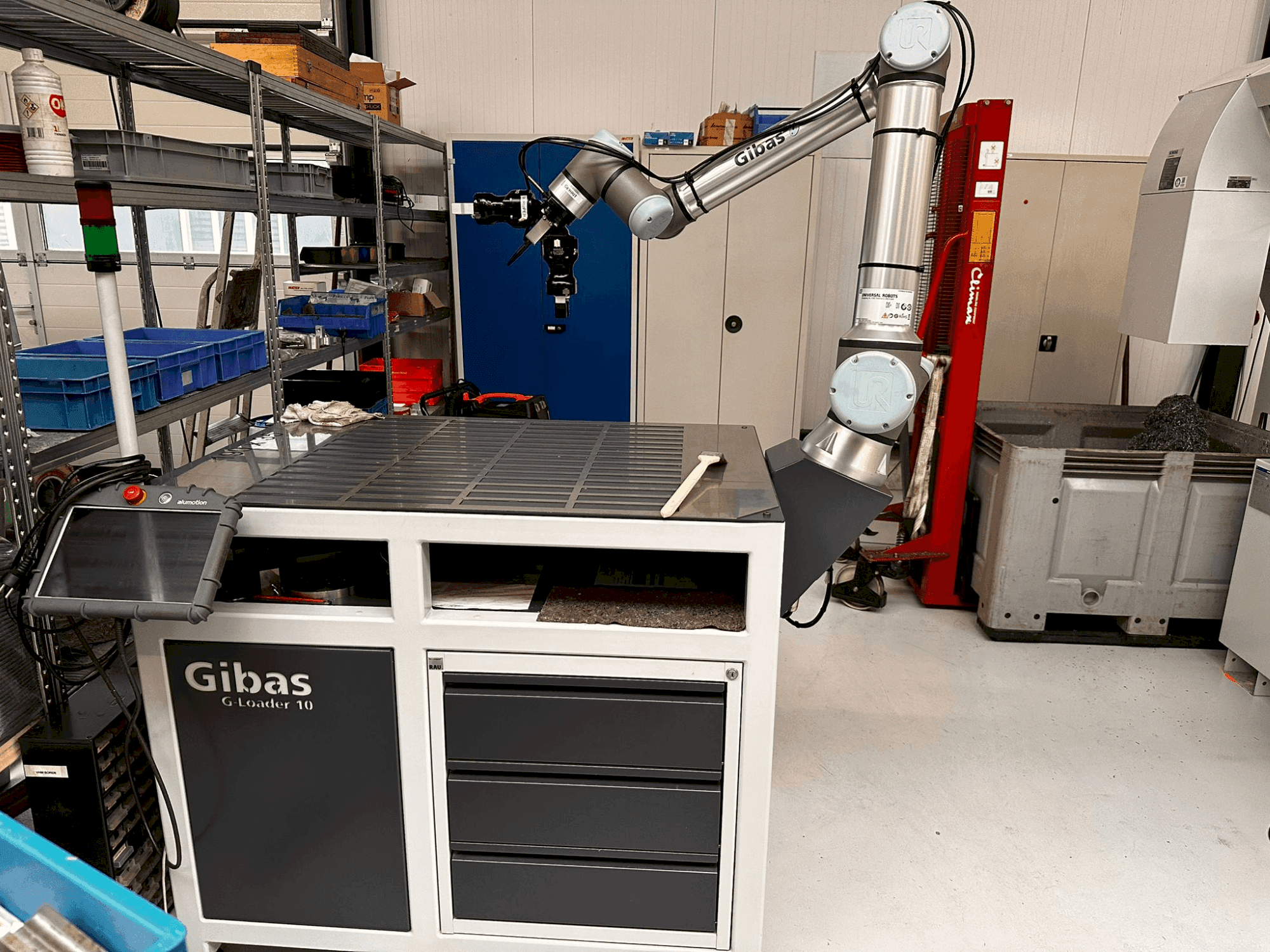 Makine Universal Robots UR10e-Serie - Önden görünüm