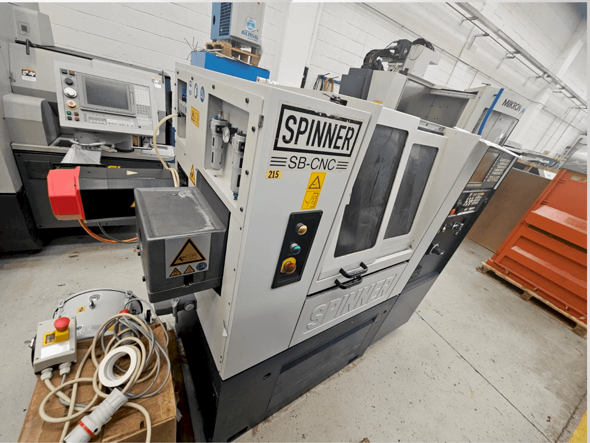 Makine SPINNER SB-32-T-V4 - Önden görünüm