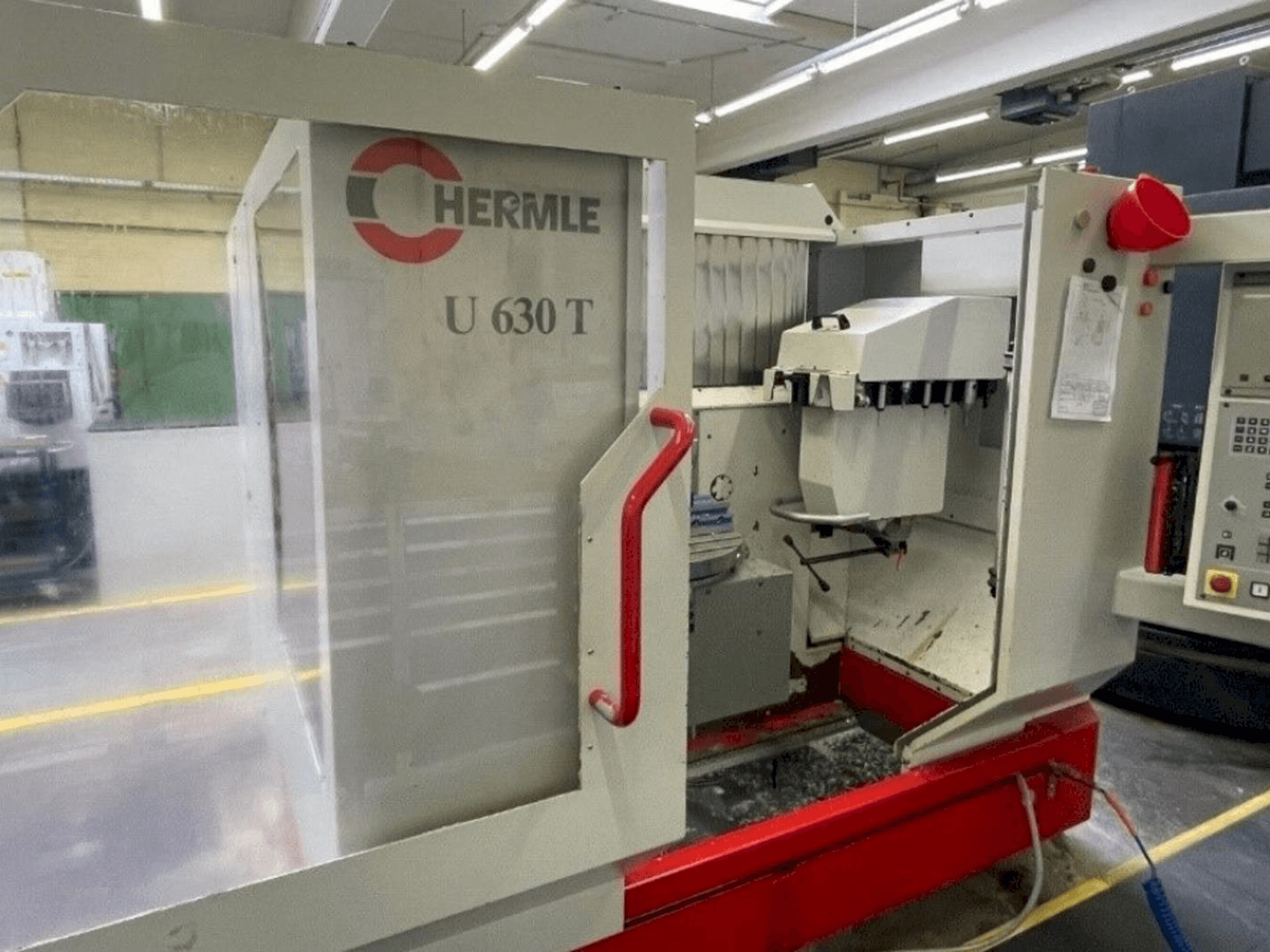 Makine HERMLE U630T - Önden görünüm