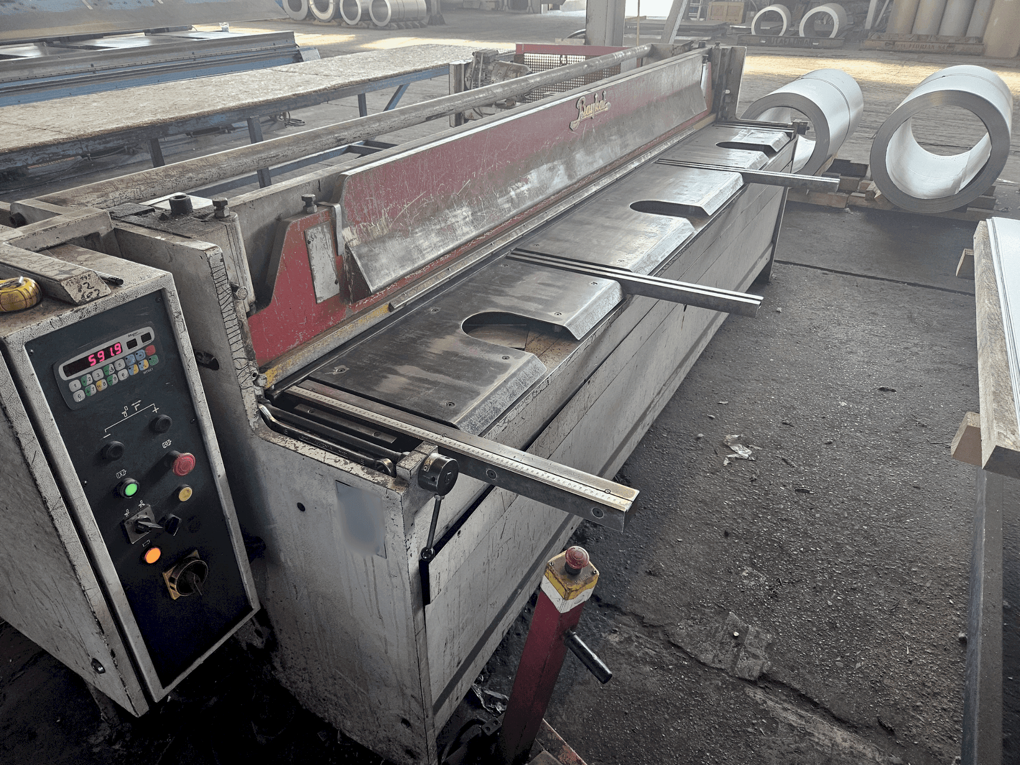 Makine Baykal RGS 3150x3 - Önden görünüm