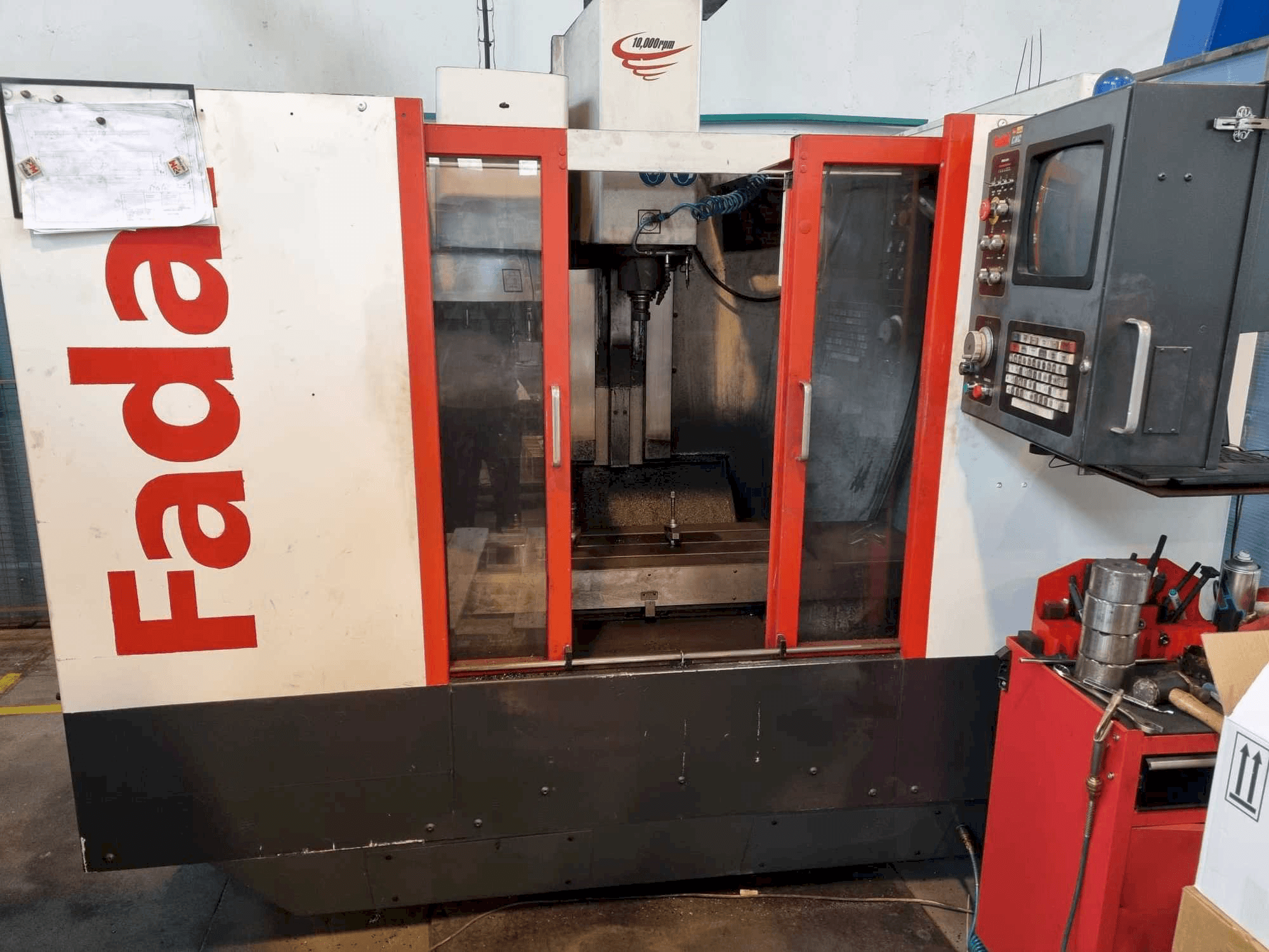Makine FADAL VMC 3016 - Önden görünüm
