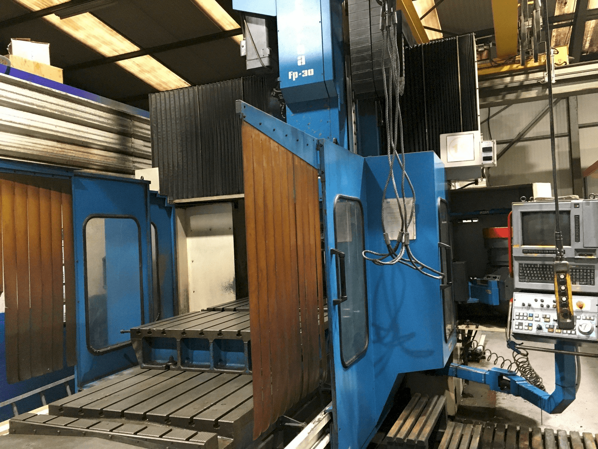 Makine Correa FP 30/30 - Önden görünüm