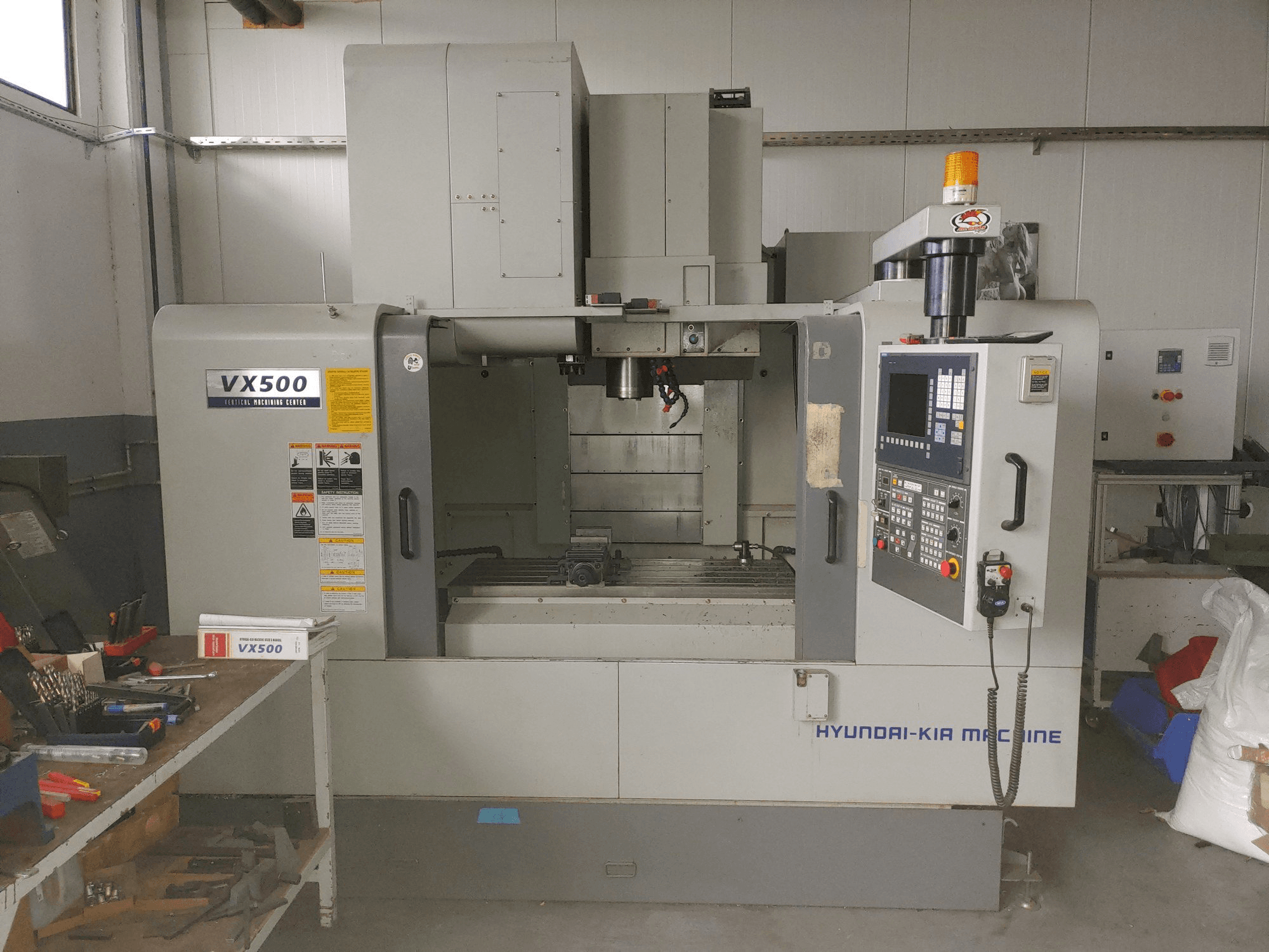 Makine Hyundai Kia VX 500 - Önden görünüm