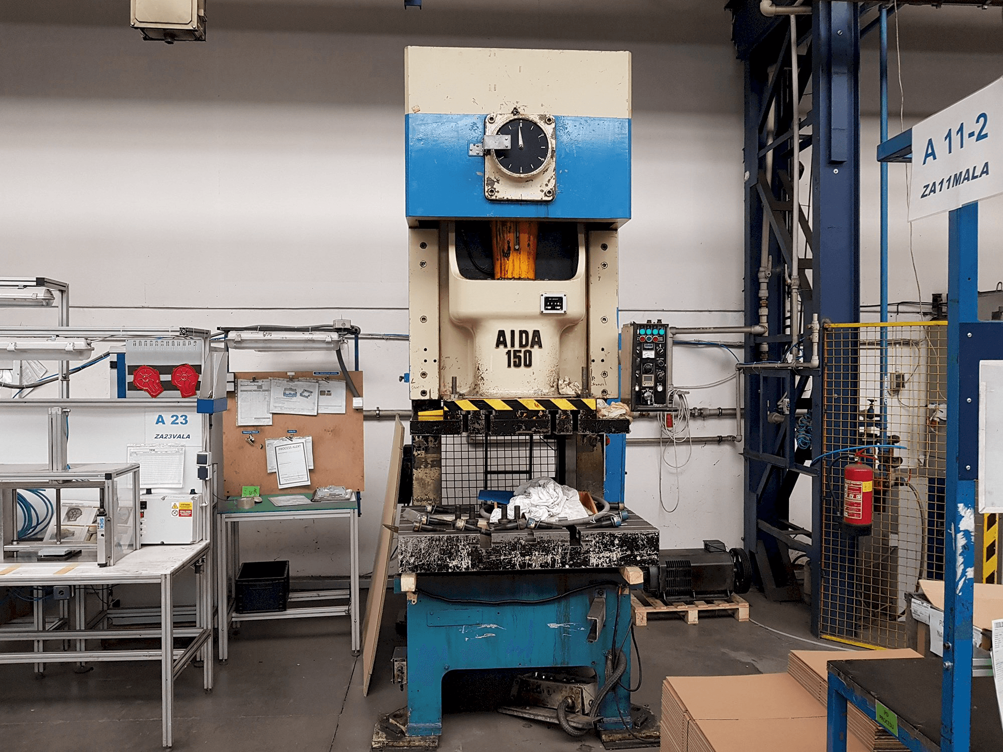Makine AIDA NC1-150 - Önden görünüm