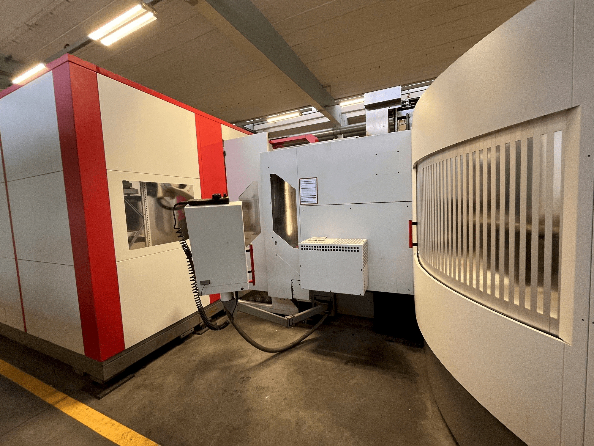 Makine HERMLE C30 U - Sol görünüm