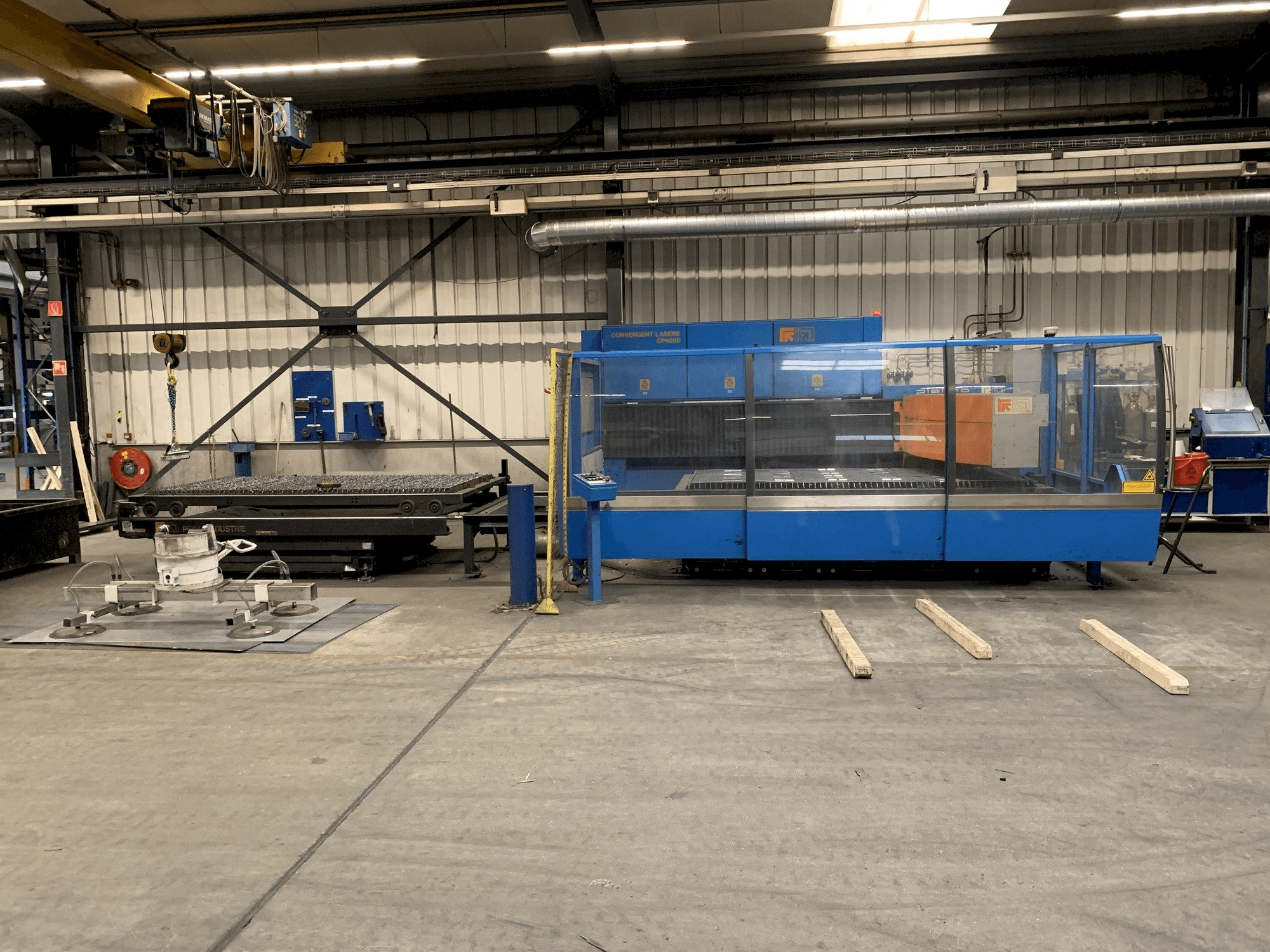 Makine Prima Power Platino 1530 4,0 kW C02 - Önden görünüm