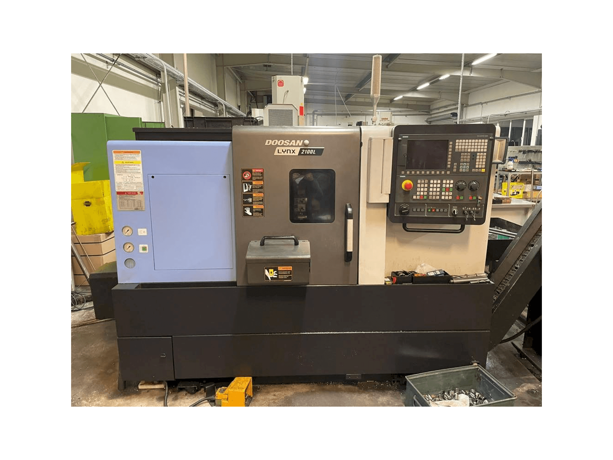 Makine Doosan Lynx 2100LB - Önden görünüm