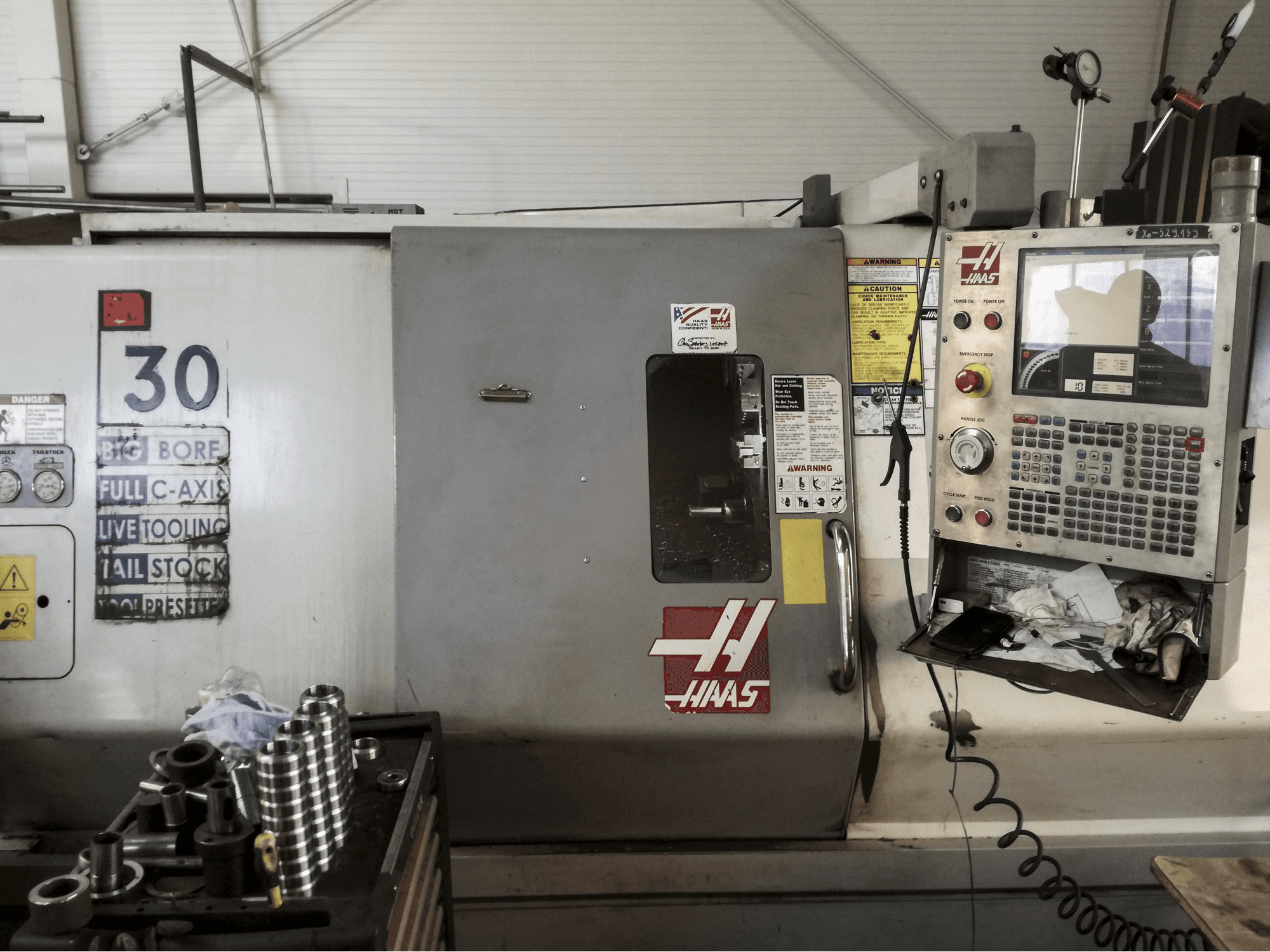 Makine HAAS - Önden görünüm SL-30TBHE