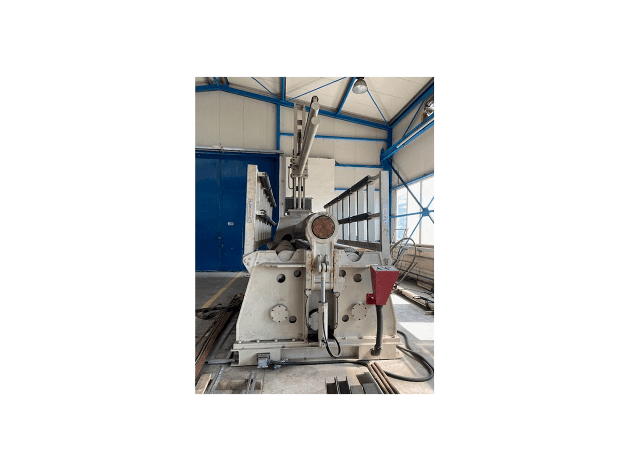 Makine Akyapak AHS 4100/25 - Önden görünüm