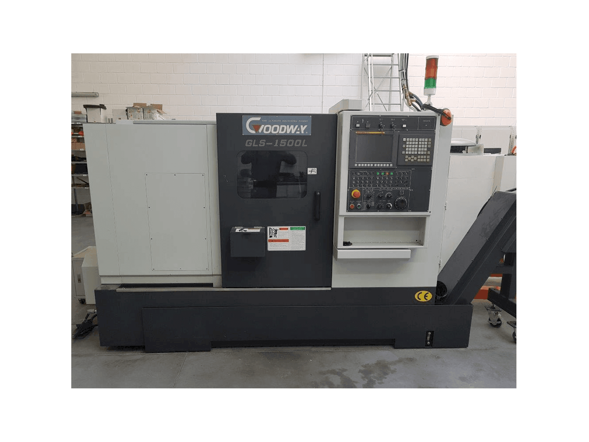 Makine Goodway GLS-1500L - Önden görünüm