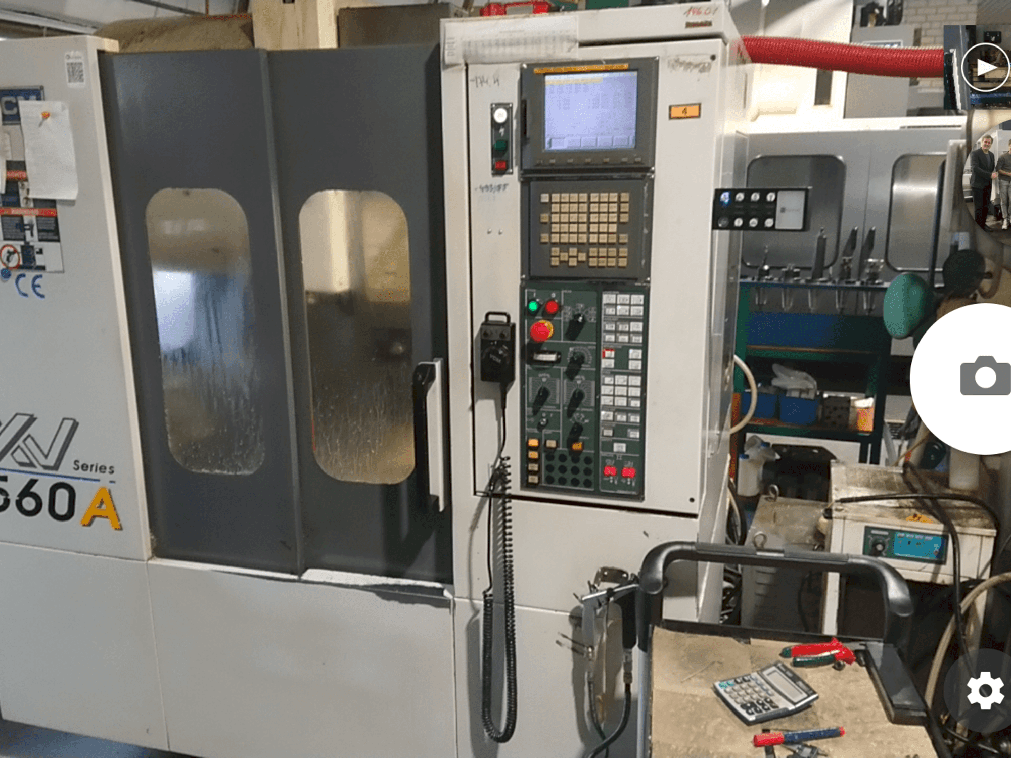 Makine YCM XV560A - Önden görünüm