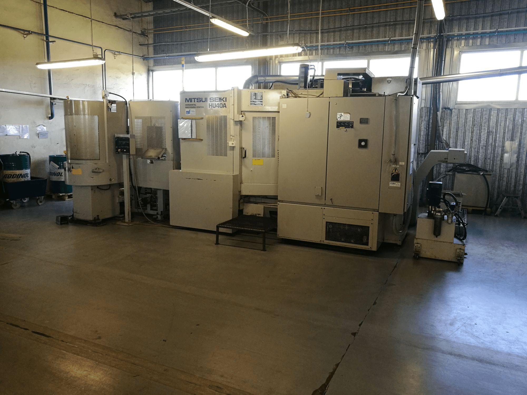 Makine 1 Mitsui Seiki - Önden görünüm HU40A