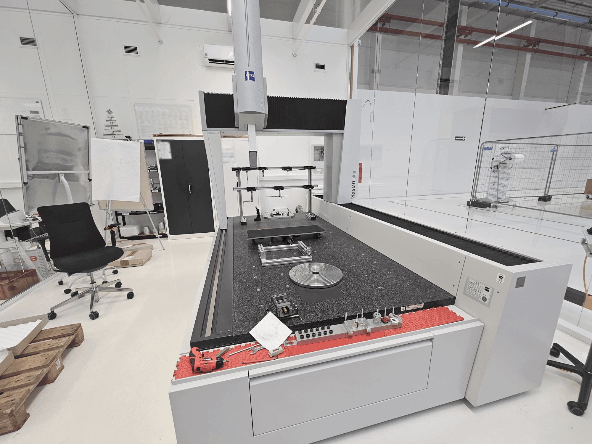 Makine ZEISS PRISMO 12/24/10 ultra - Önden görünüm