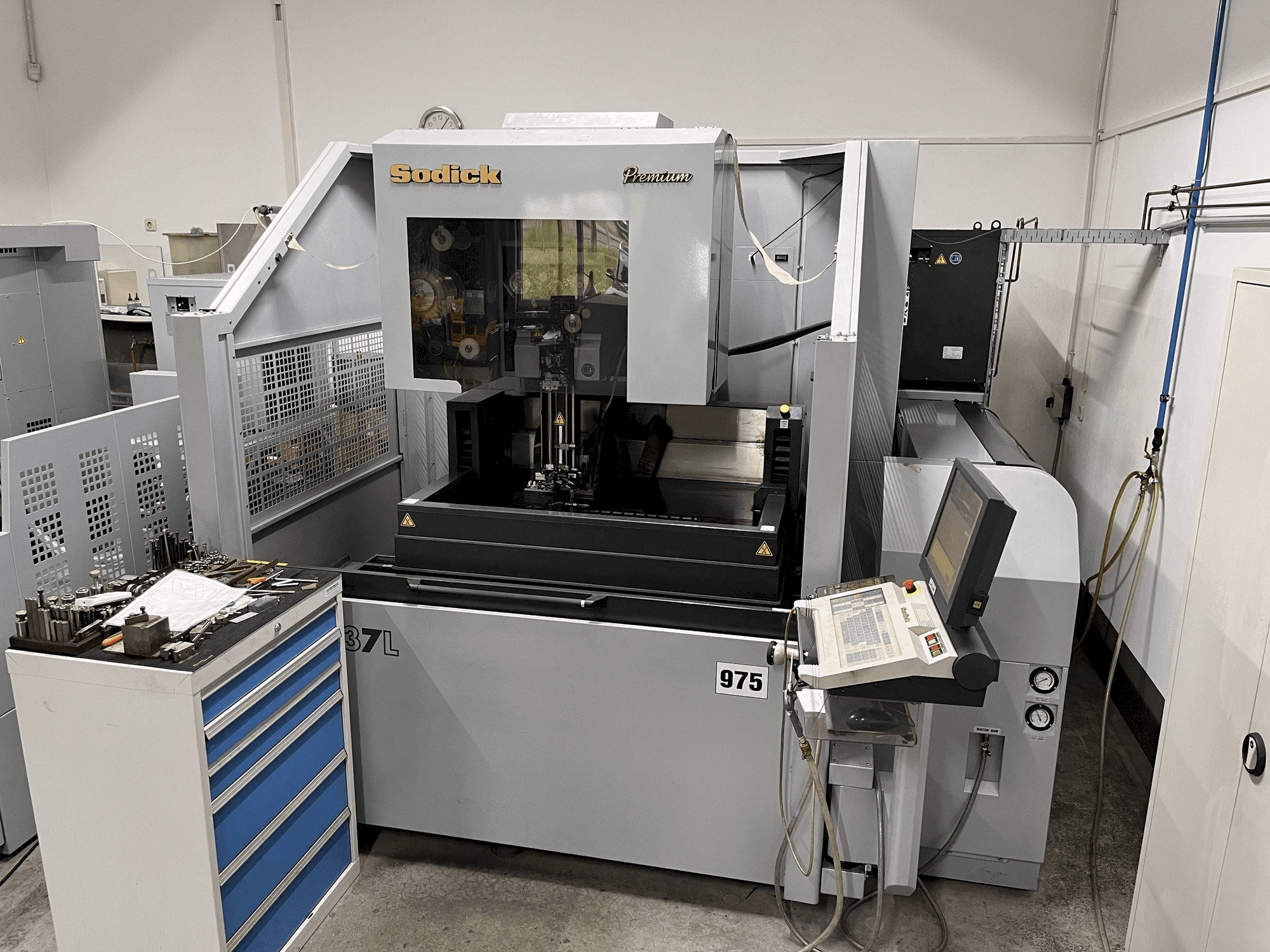 Makine Sodick AQ537L - Önden görünüm