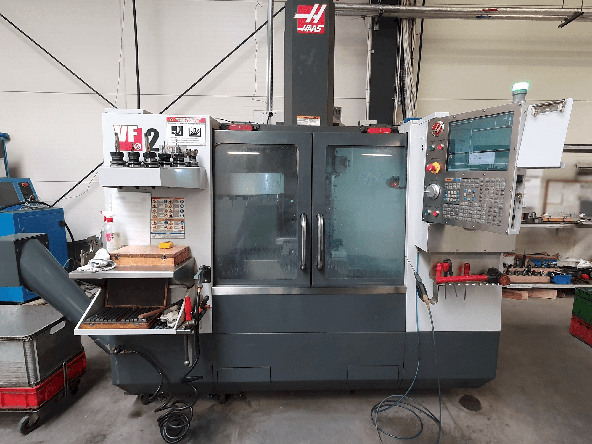 Makine HAAS VF-2 - Önden görünüm