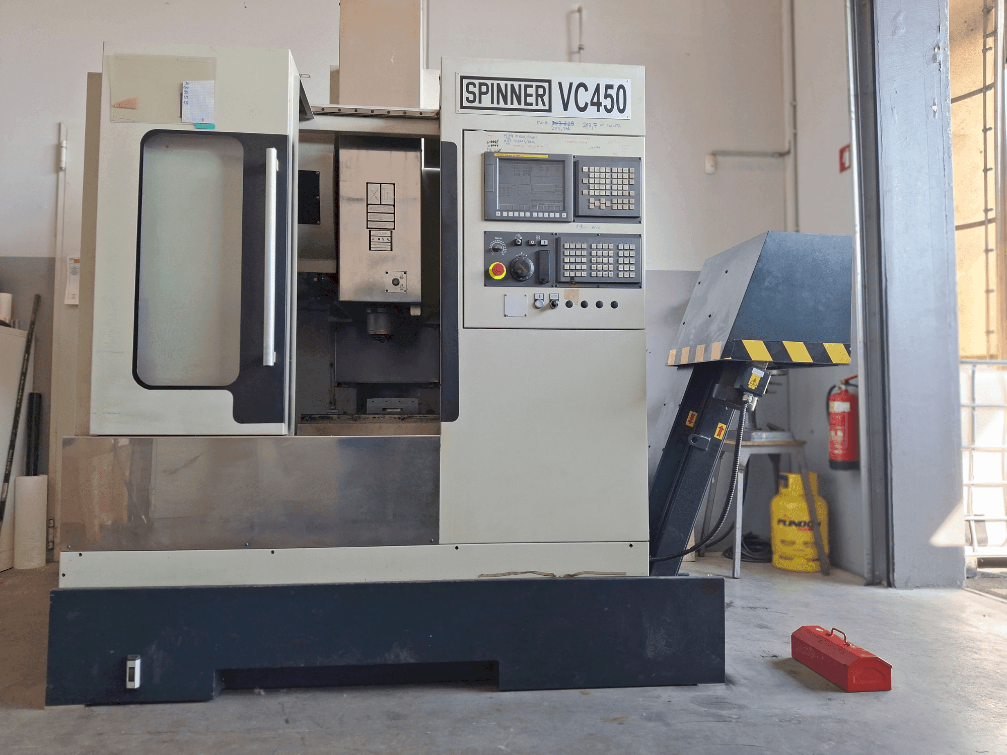 Makine SPINNER VC 450 - Önden görünüm