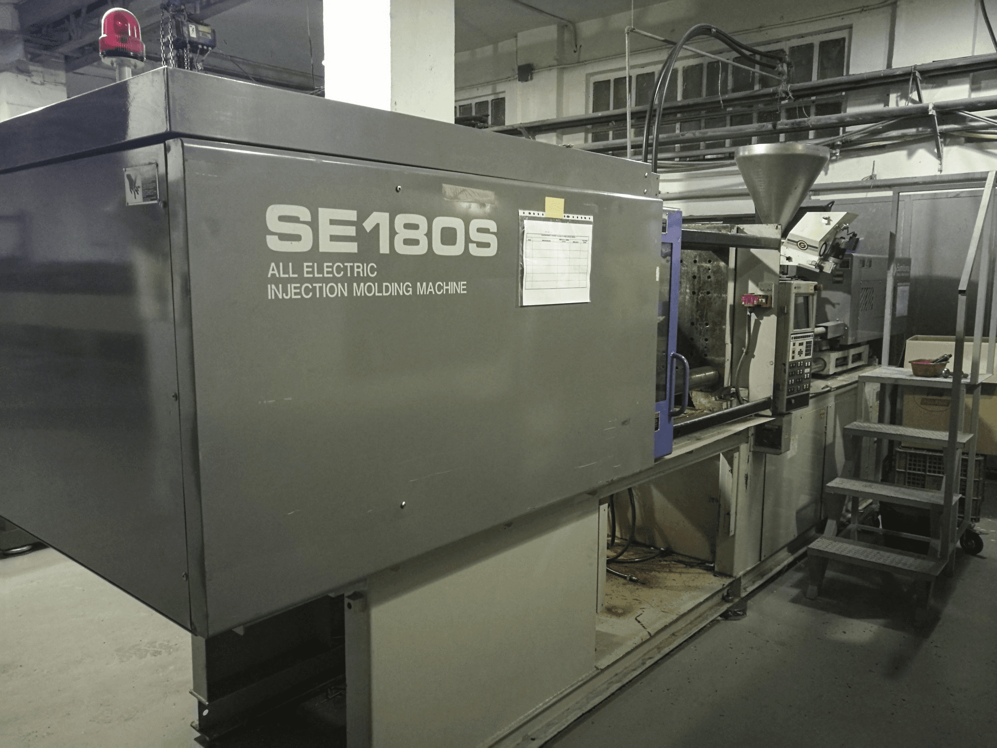 Makine Sumitomo - Sol görünüm SE180S