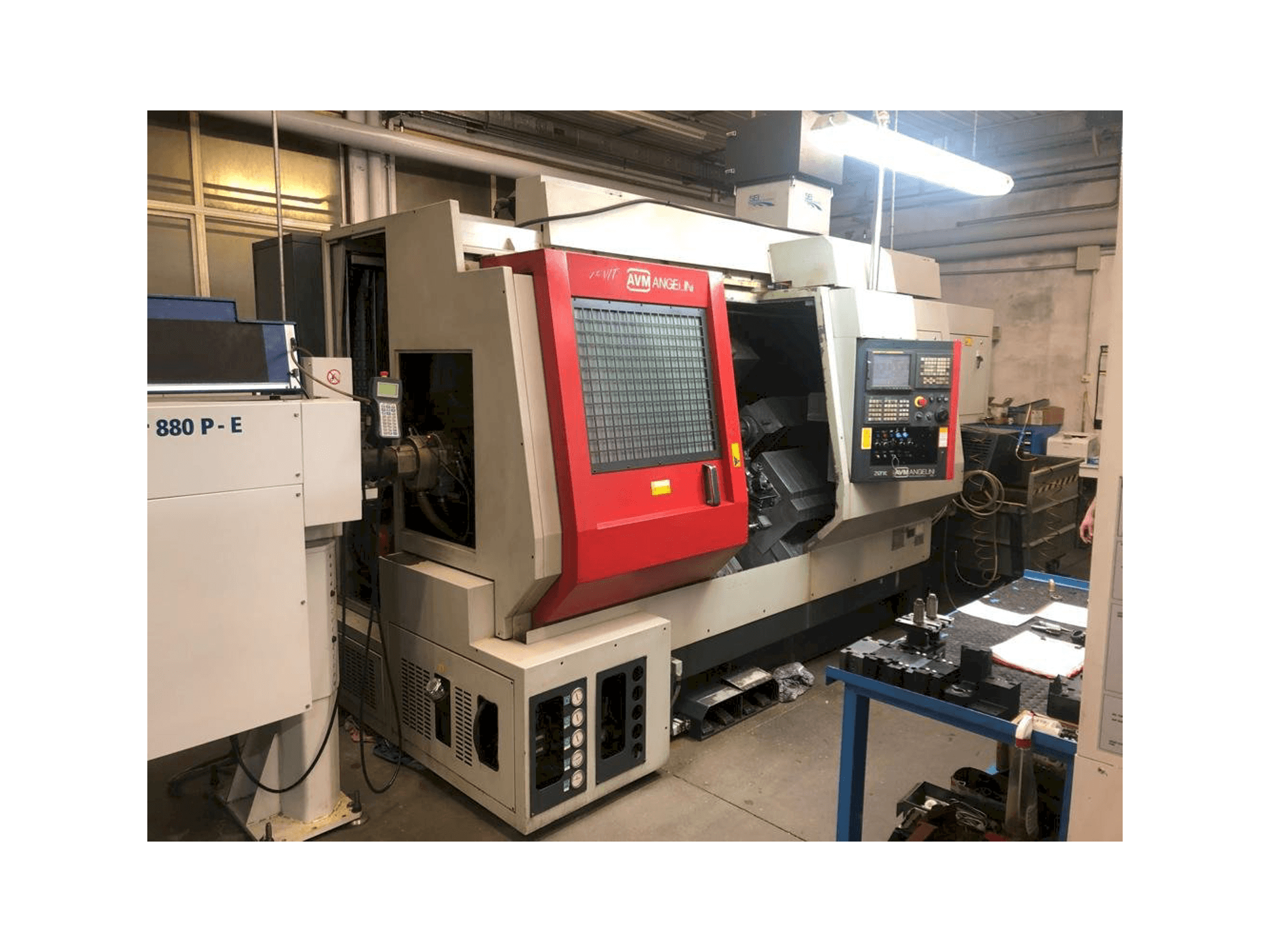 Makine AVM Angelini Zenit - Önden görünüm