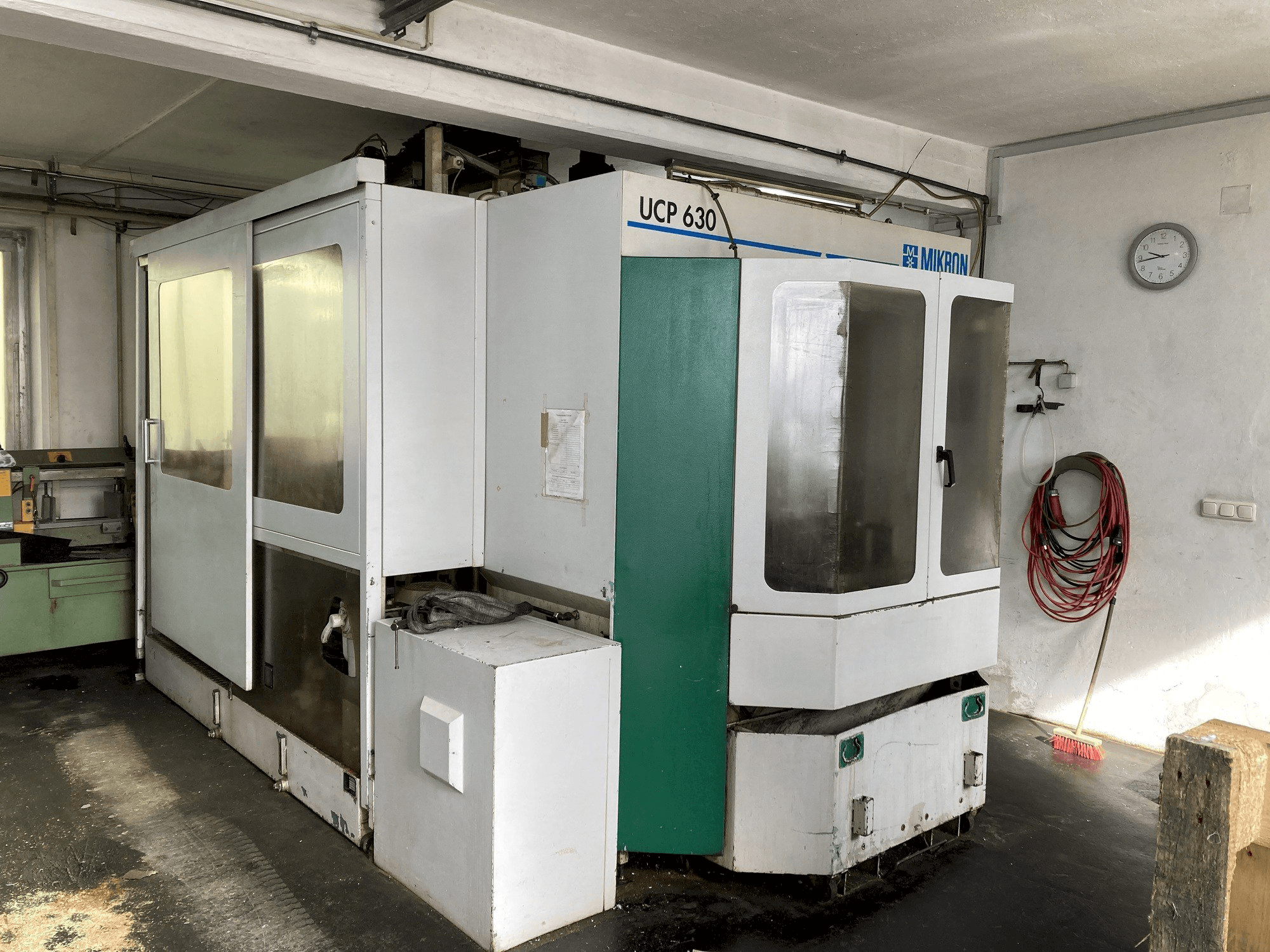 Makine MIKRON UCP 630 - Önden görünüm