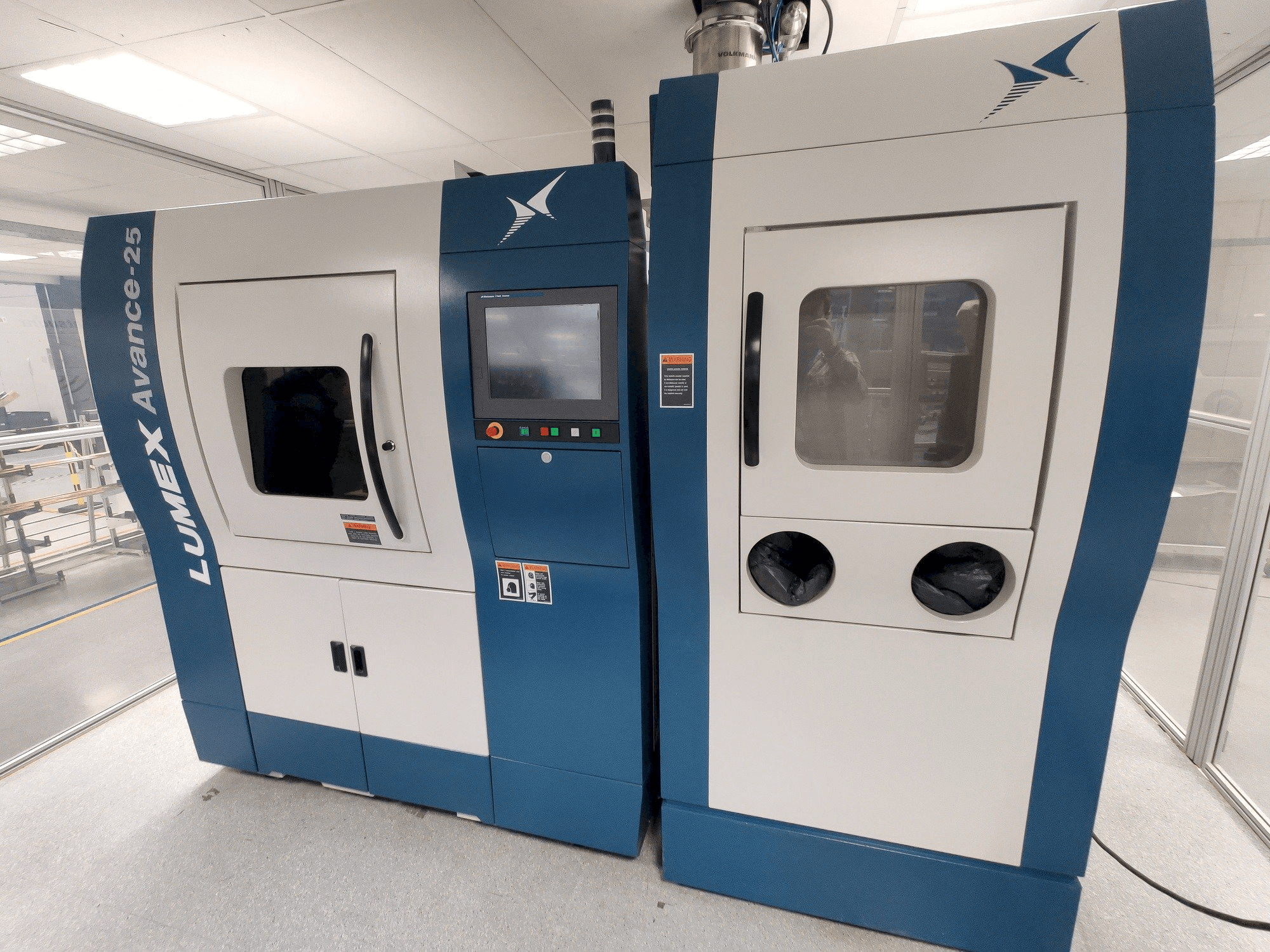 Makine Matsuura Lumex Avance-25 - Önden görünüm
