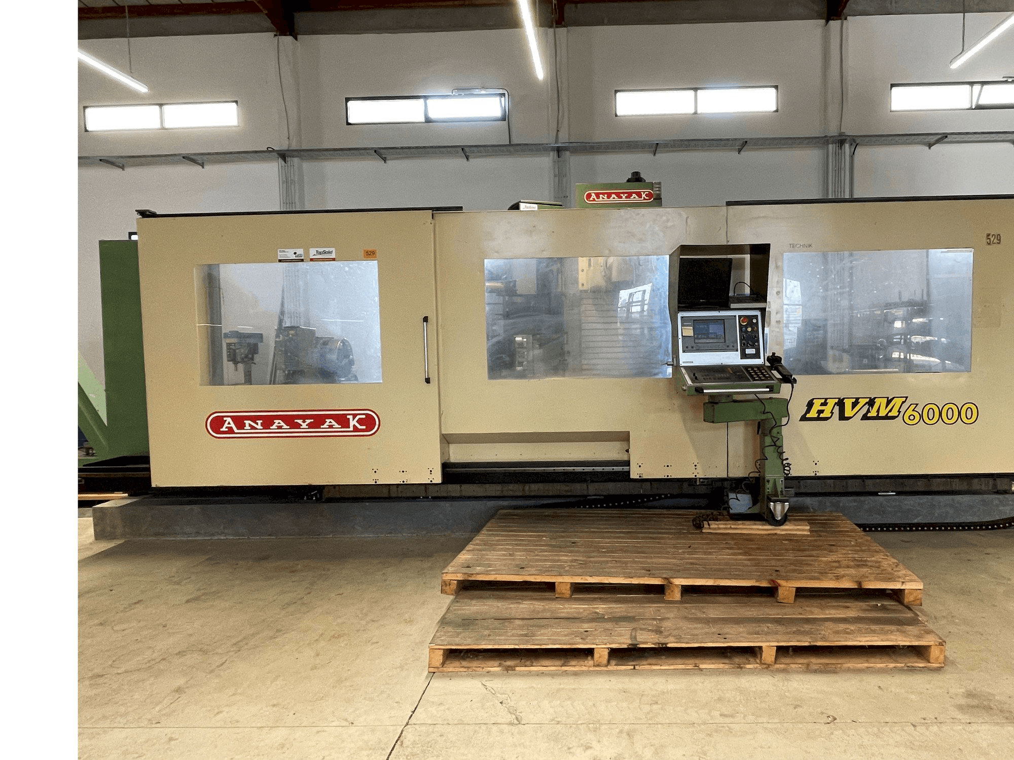 Makine ANAYAK HVM-6000 - Önden görünüm