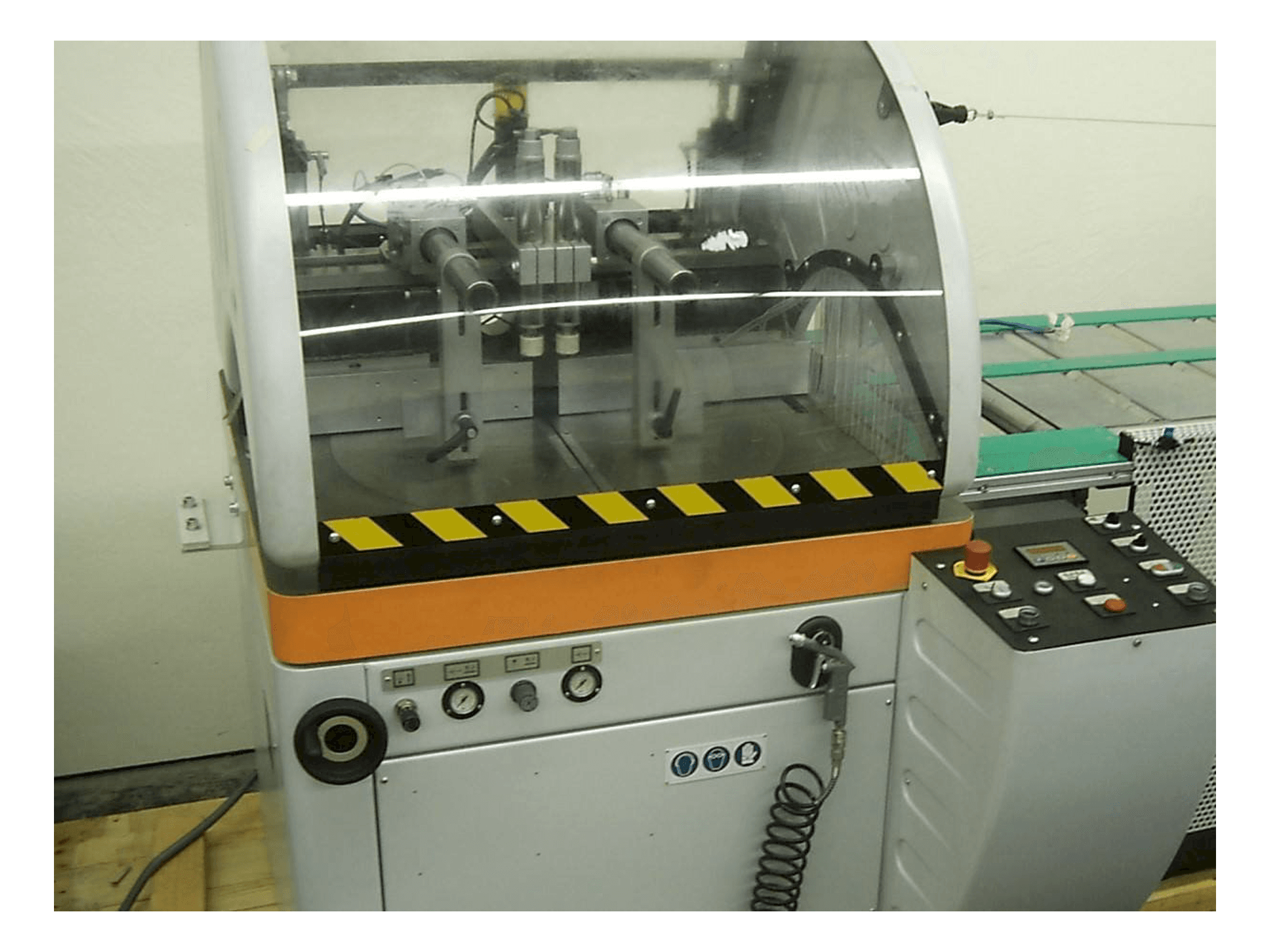 Makine KASTO alu U 20 - Önden görünüm