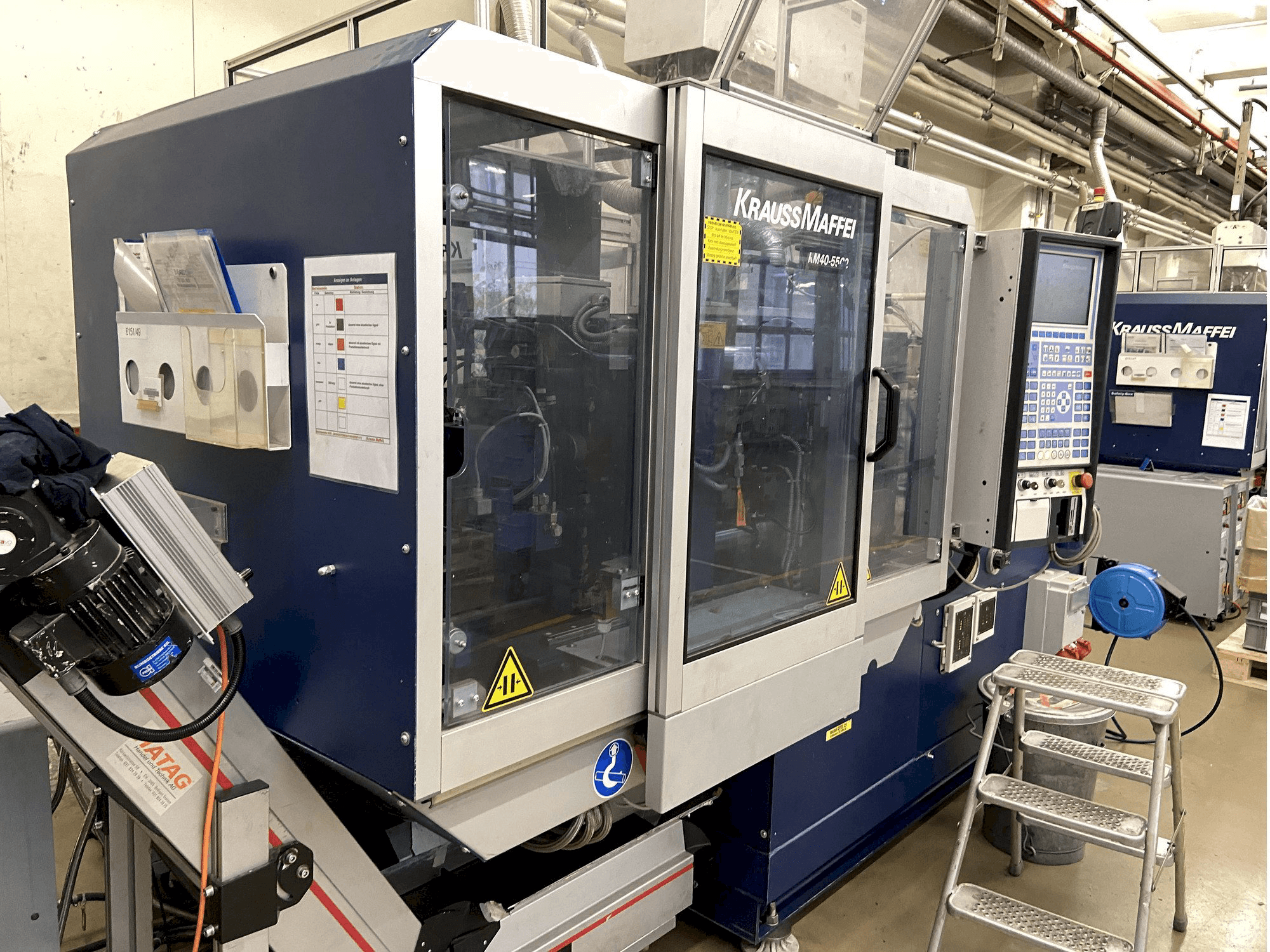 Makine Krauss Maffei 40-55 C2 - Önden görünüm