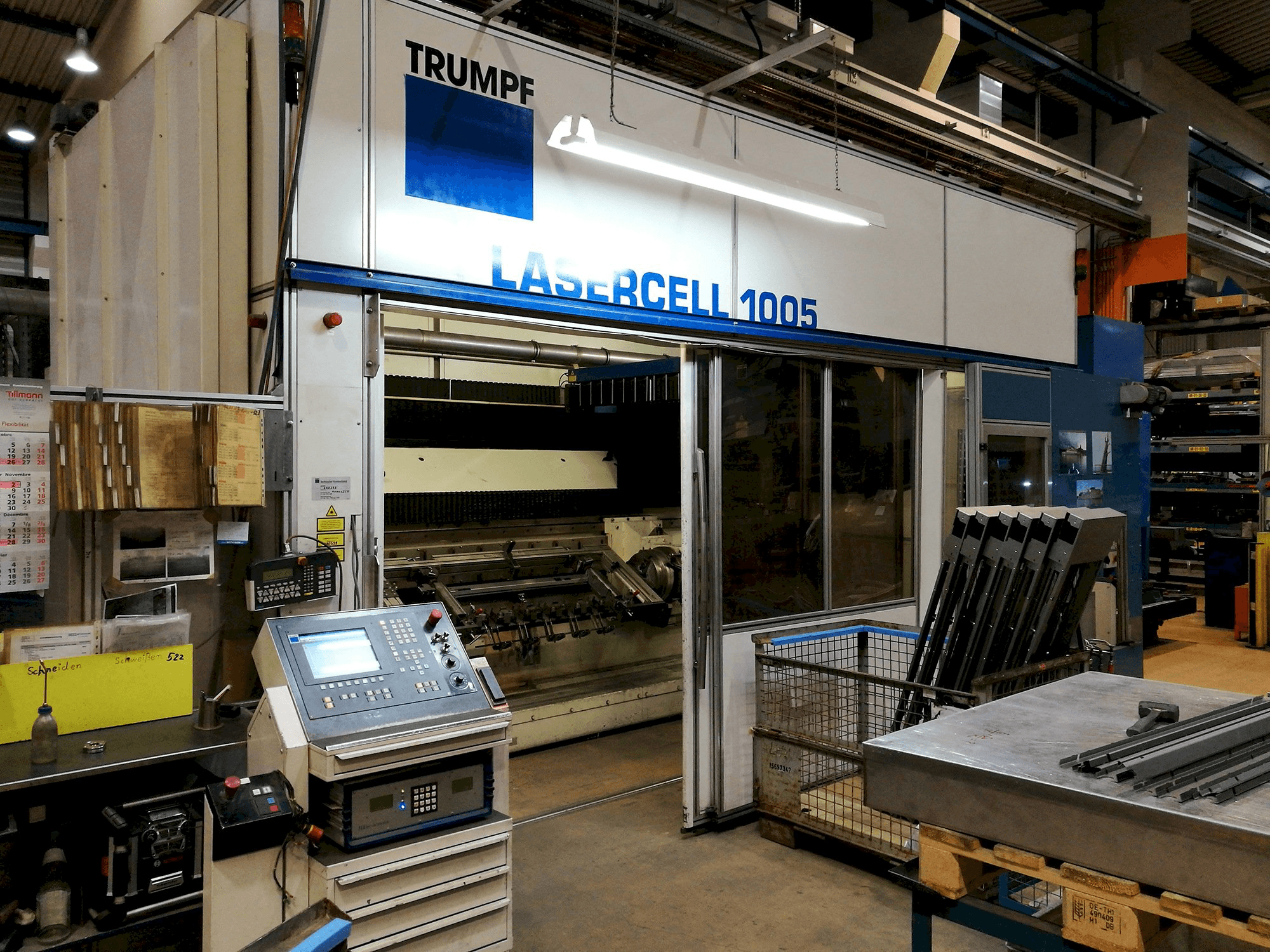 Makine Trumpf - Sol görünüm Lasercell TLC 1005