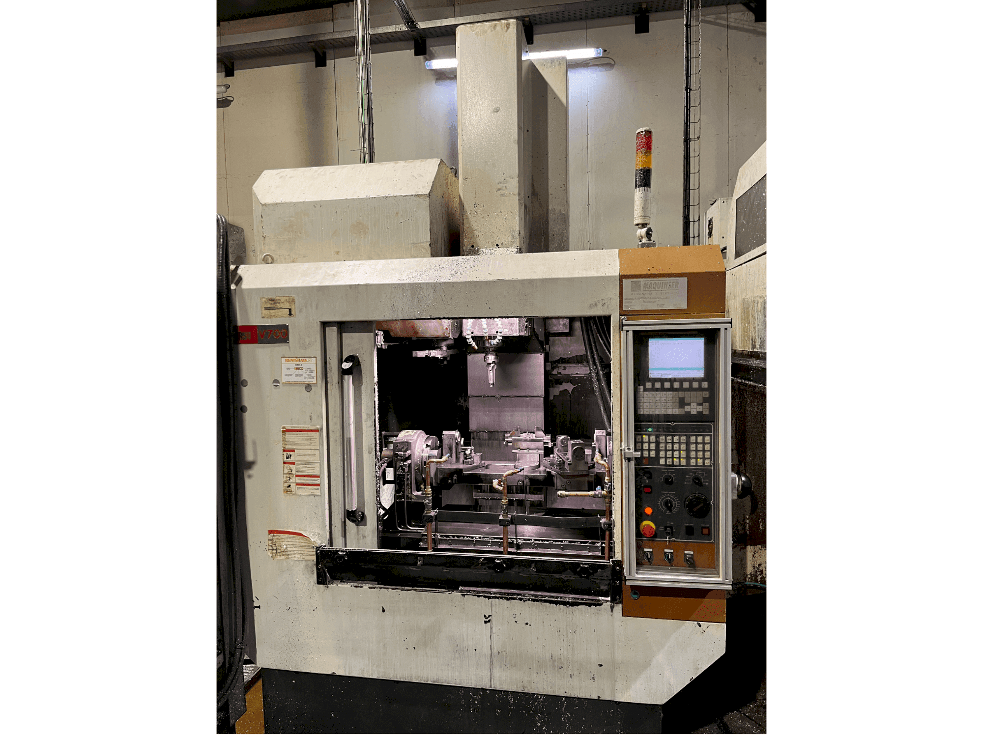 Makine FIRST V700 - Önden görünüm