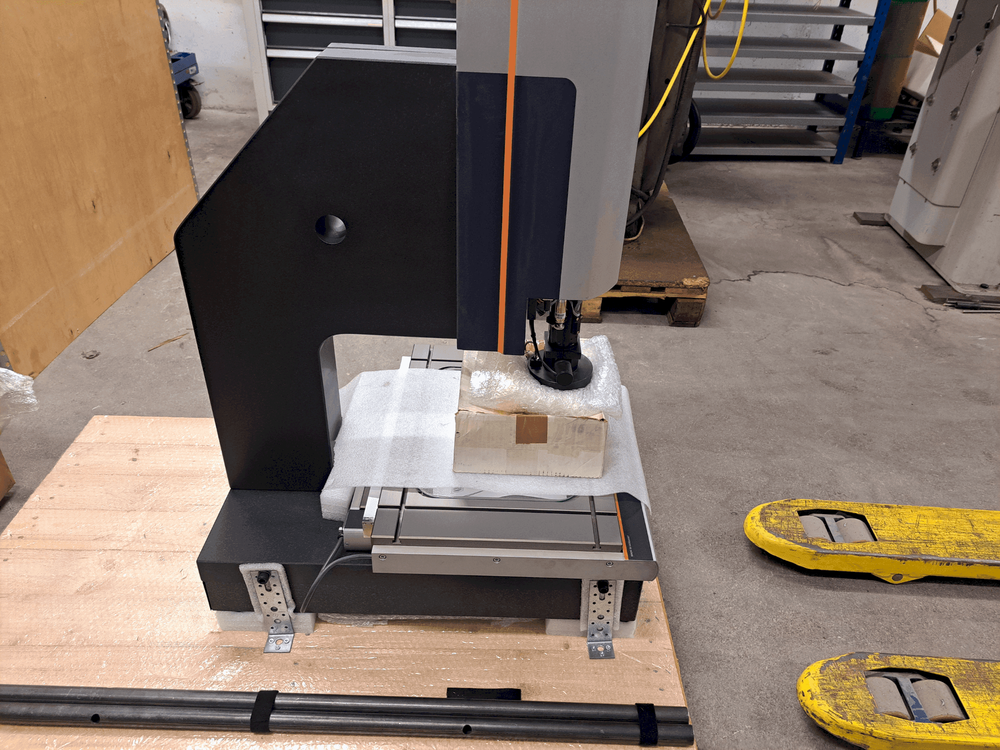 Makine HEINRICH SCHNEIDER MM1-300 CNC MZ TP20 - Önden görünüm