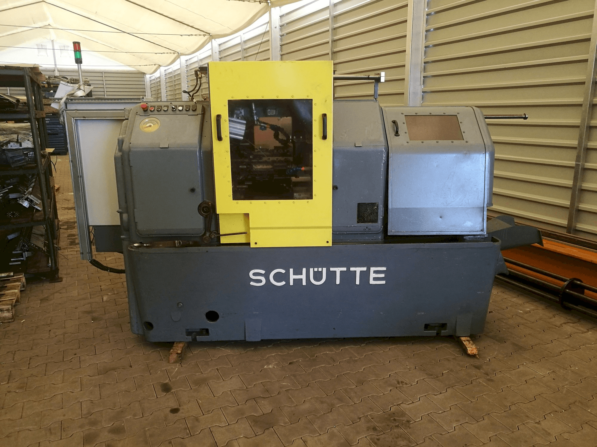 Makine Schuette SE 16 - Önden görünüm