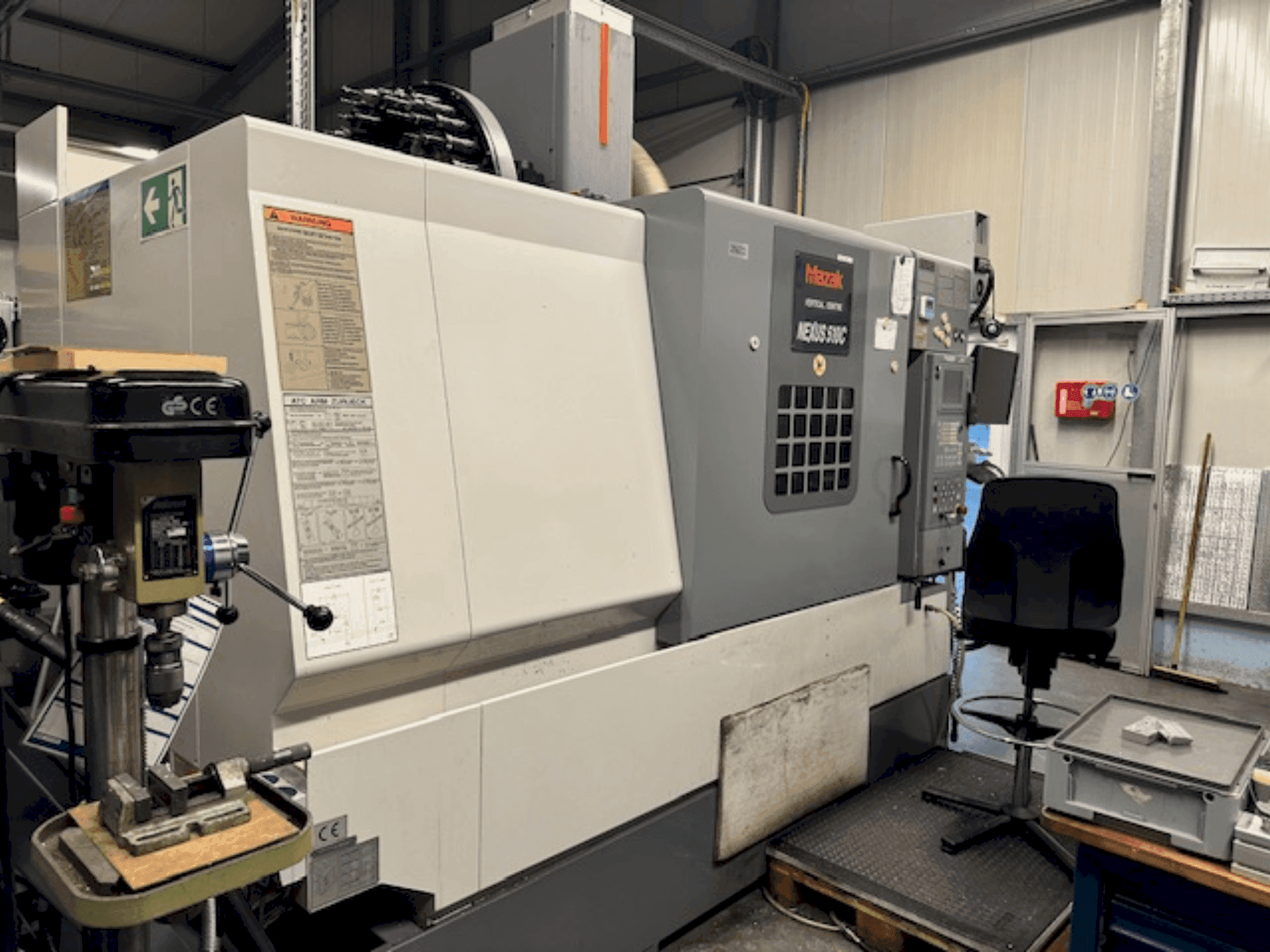Makine Mazak VCN 510-C - Önden görünüm