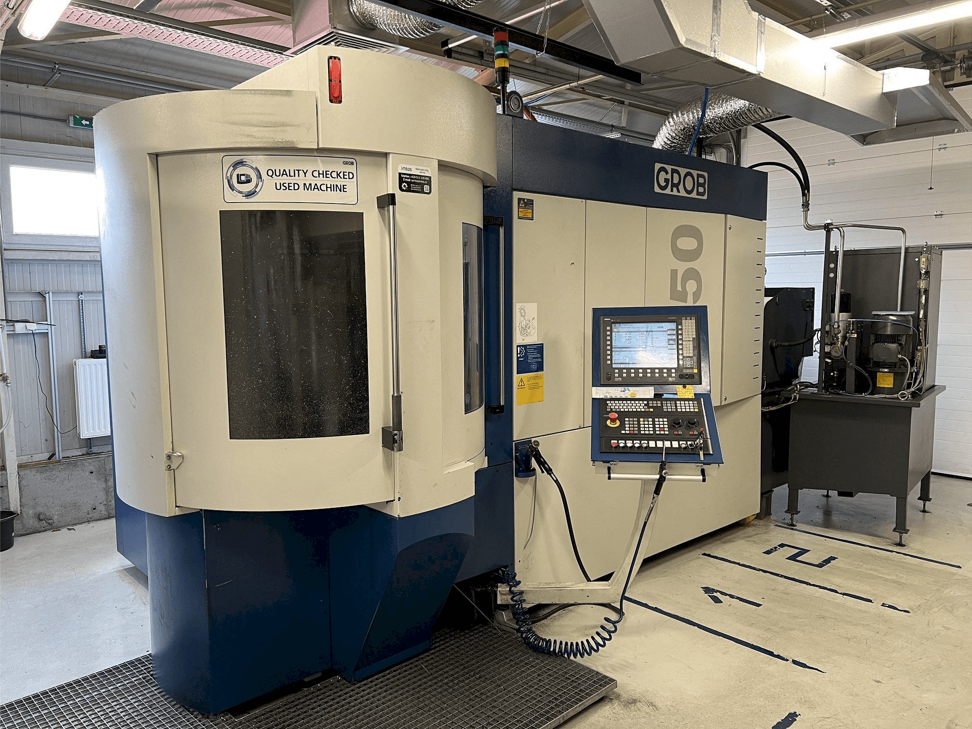 Makine GROB G350 - Önden görünüm