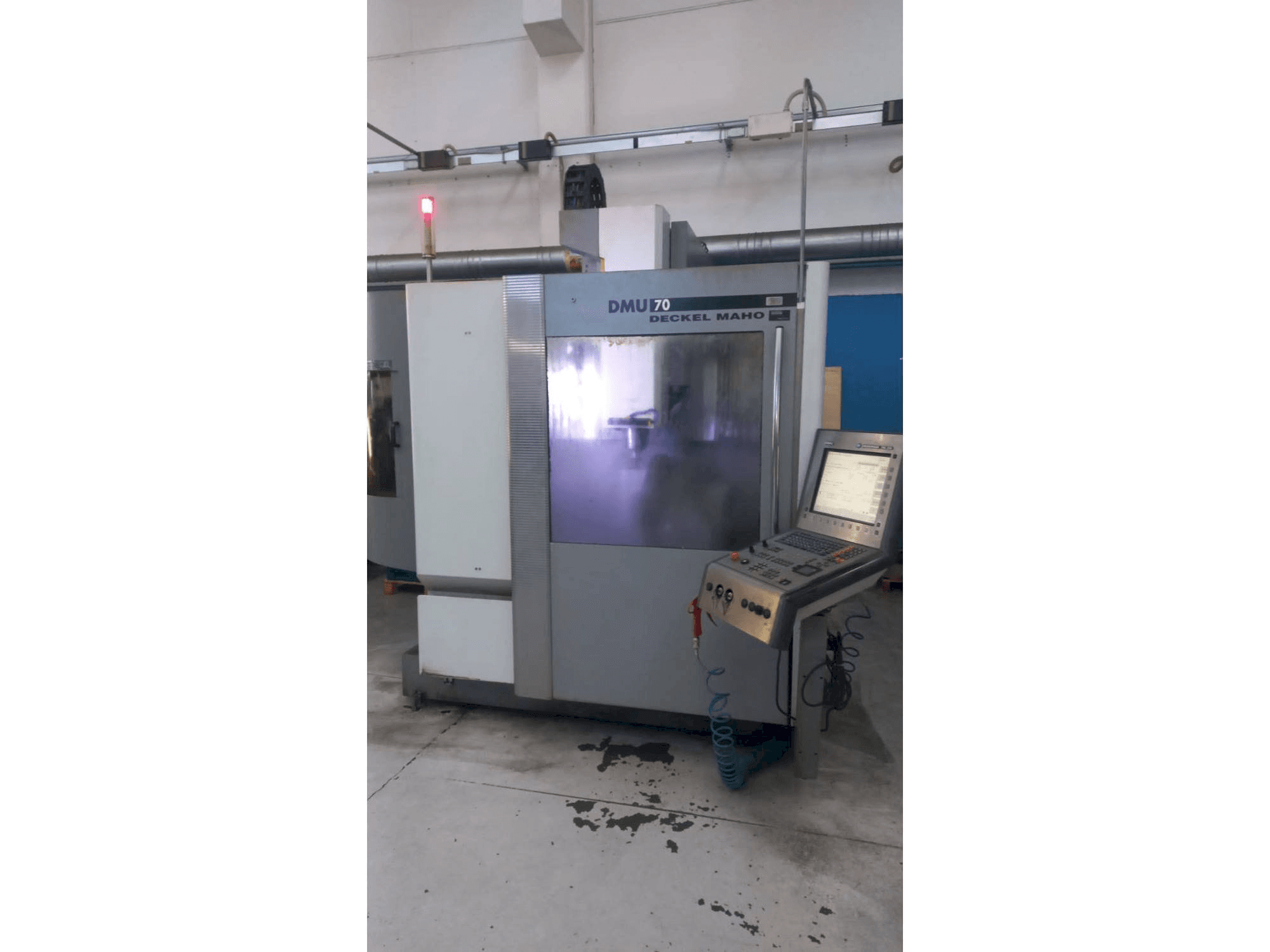 Makine DMG - Önden görünüm