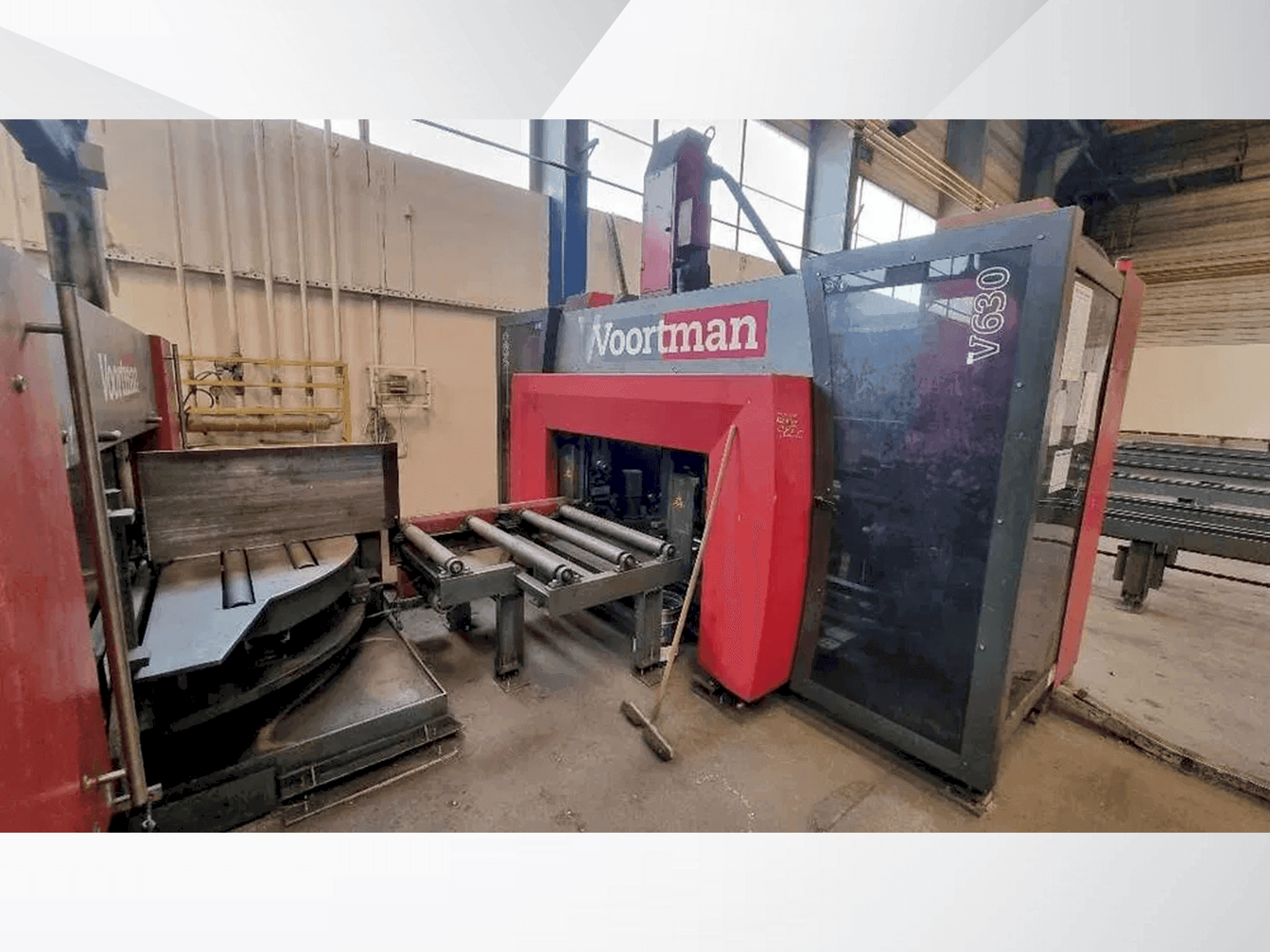 Makine VOORTMAN V630 / VB1050 - Önden görünüm