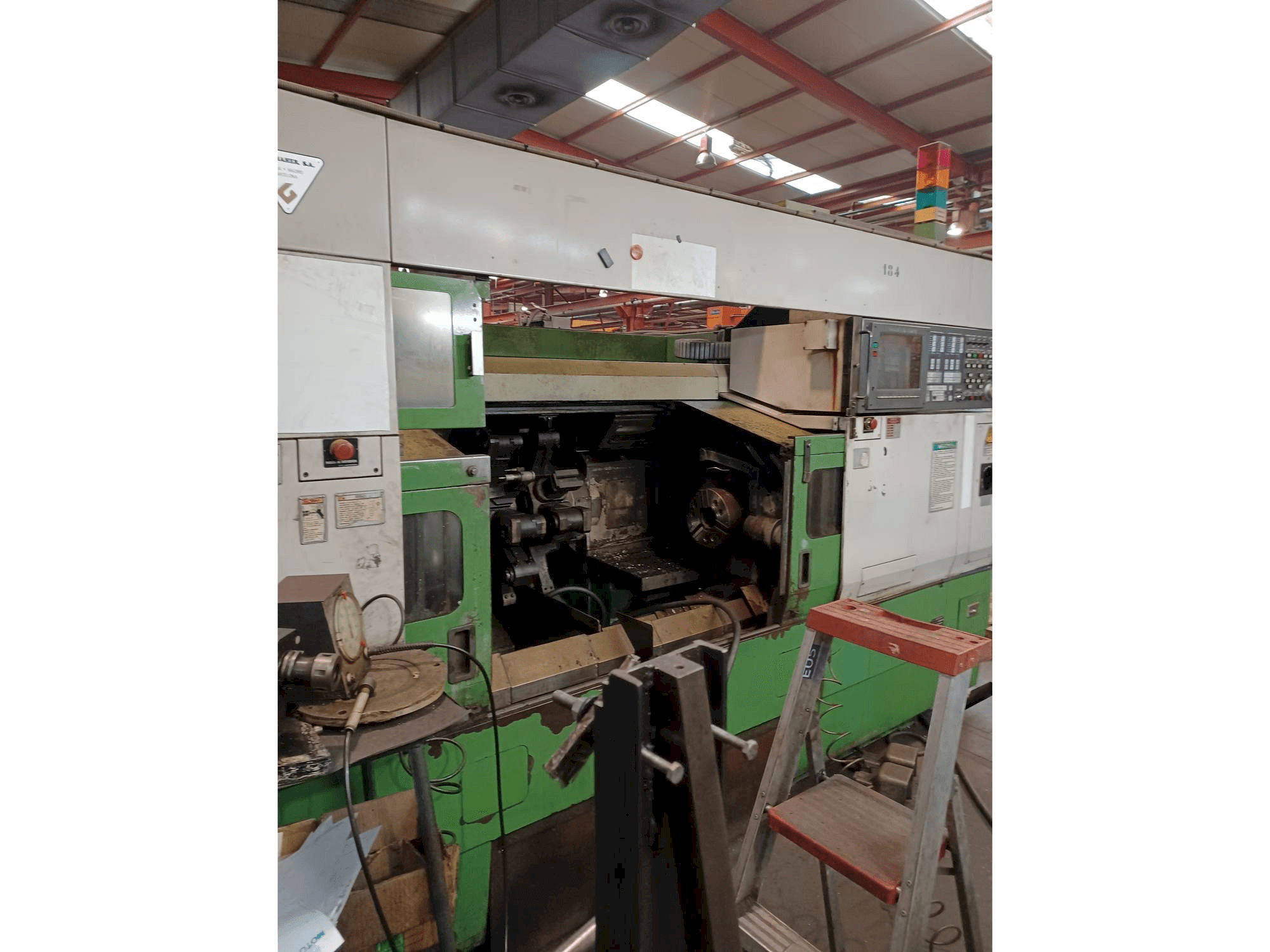 Makine Mazak Multiplex 630 - Önden görünüm