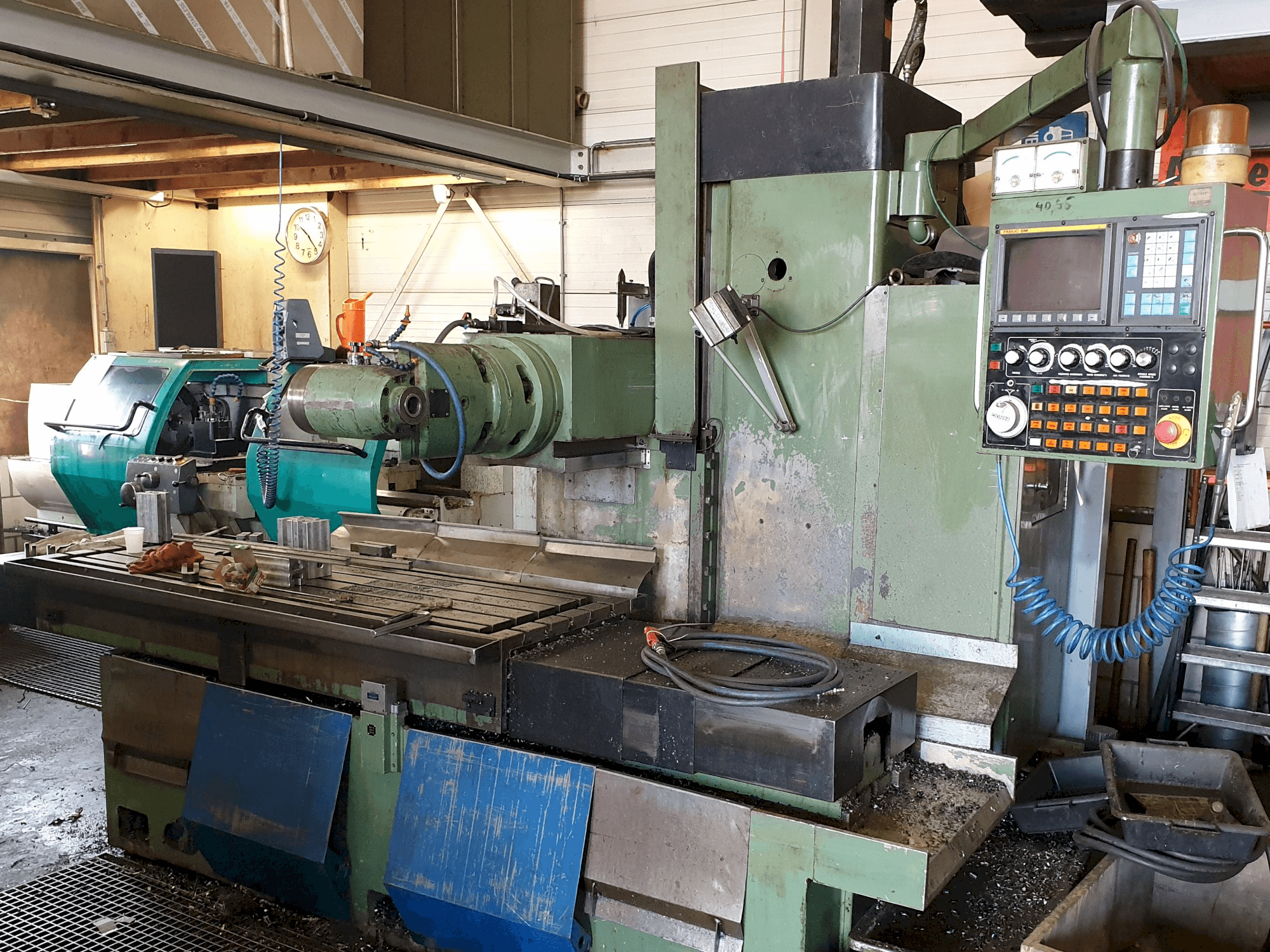 Makine YCM - Önden görünüm X 1800