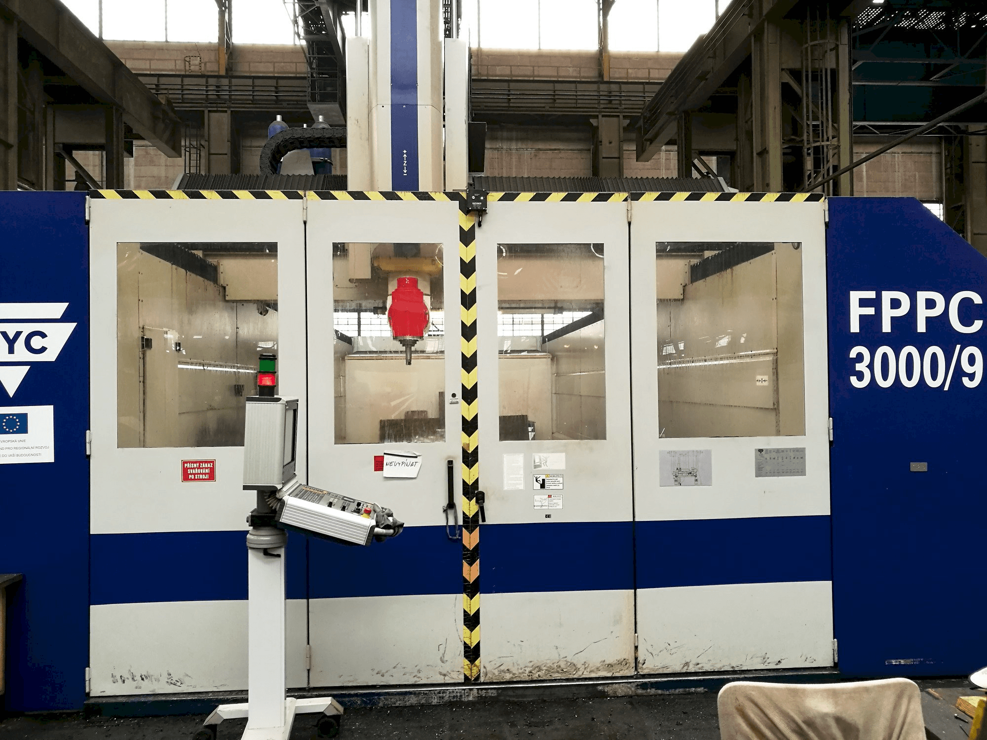 Makine TYC FPPC 300/9 - Önden görünüm