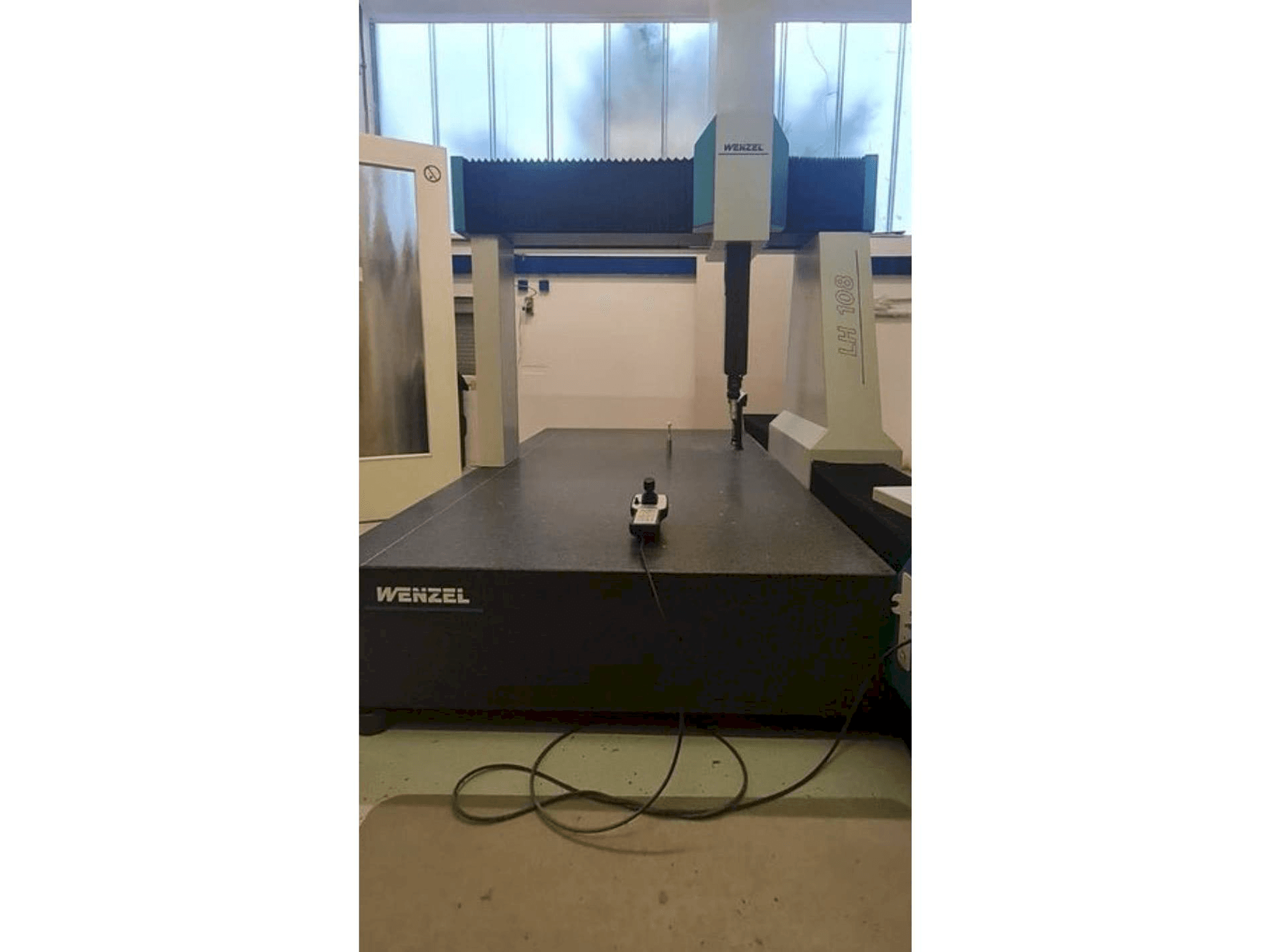 Makine Wenzel LH 108 - Önden görünüm