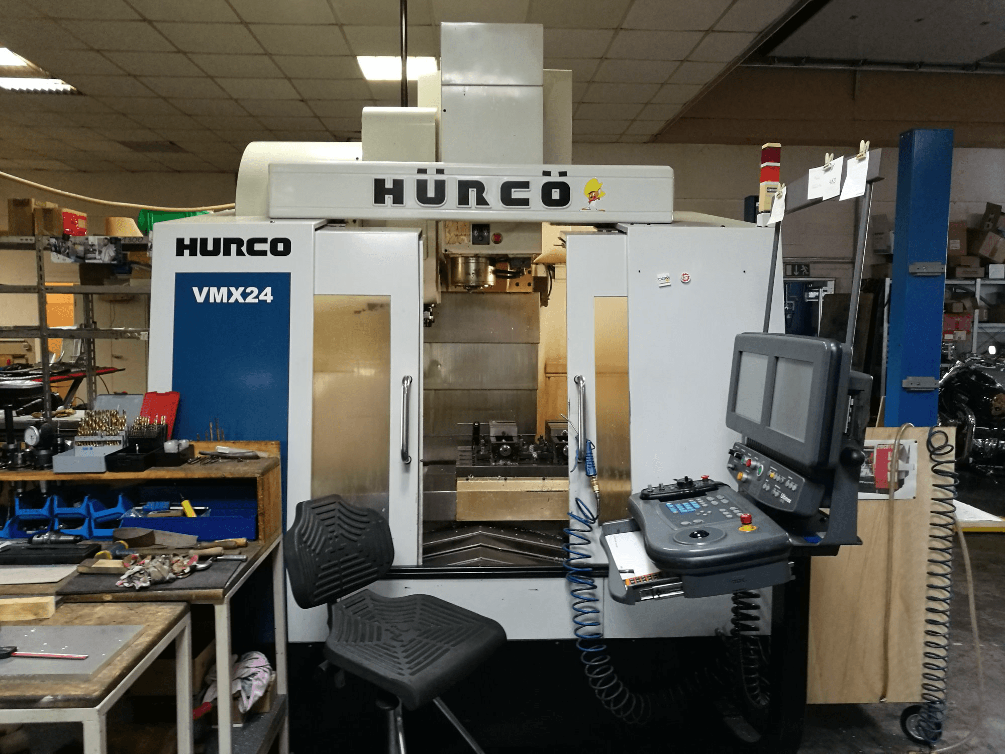 Makine Hurco - Önden görünüm VMX24