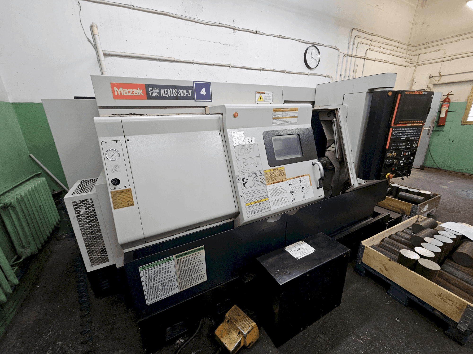 Makine Mazak QUICKTURN NEXUS 200-II - Önden görünüm