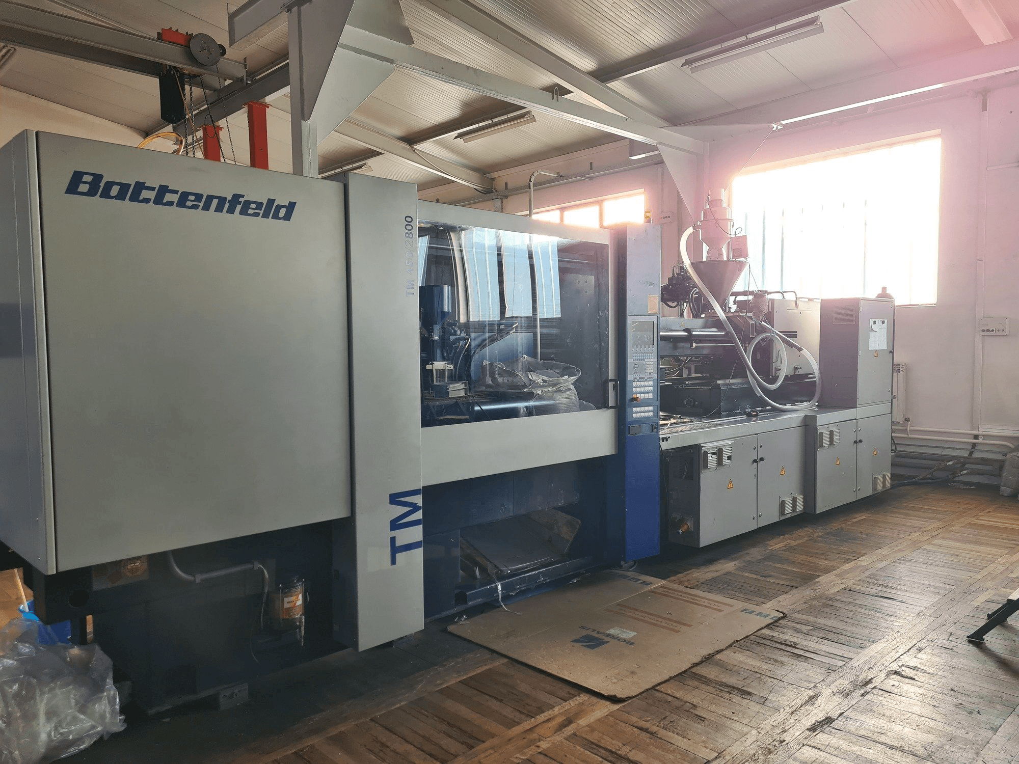 Makine Battenfeld TM 450/2800 - Önden görünüm