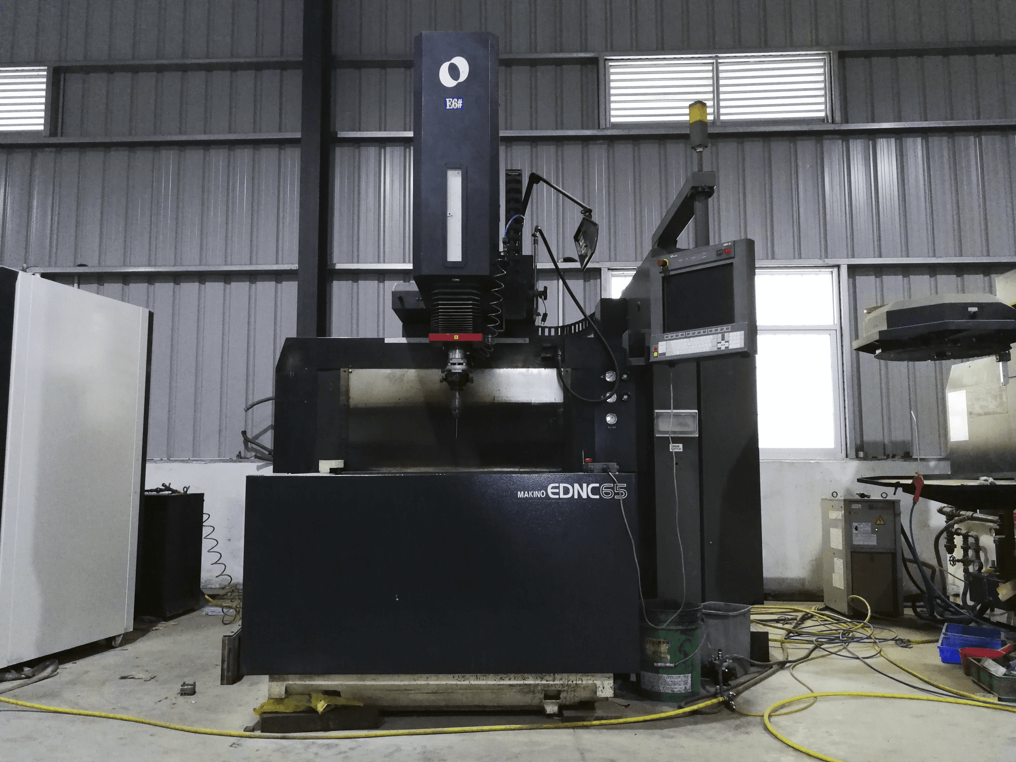 Makine Makino - Önden görünüm EDNC65