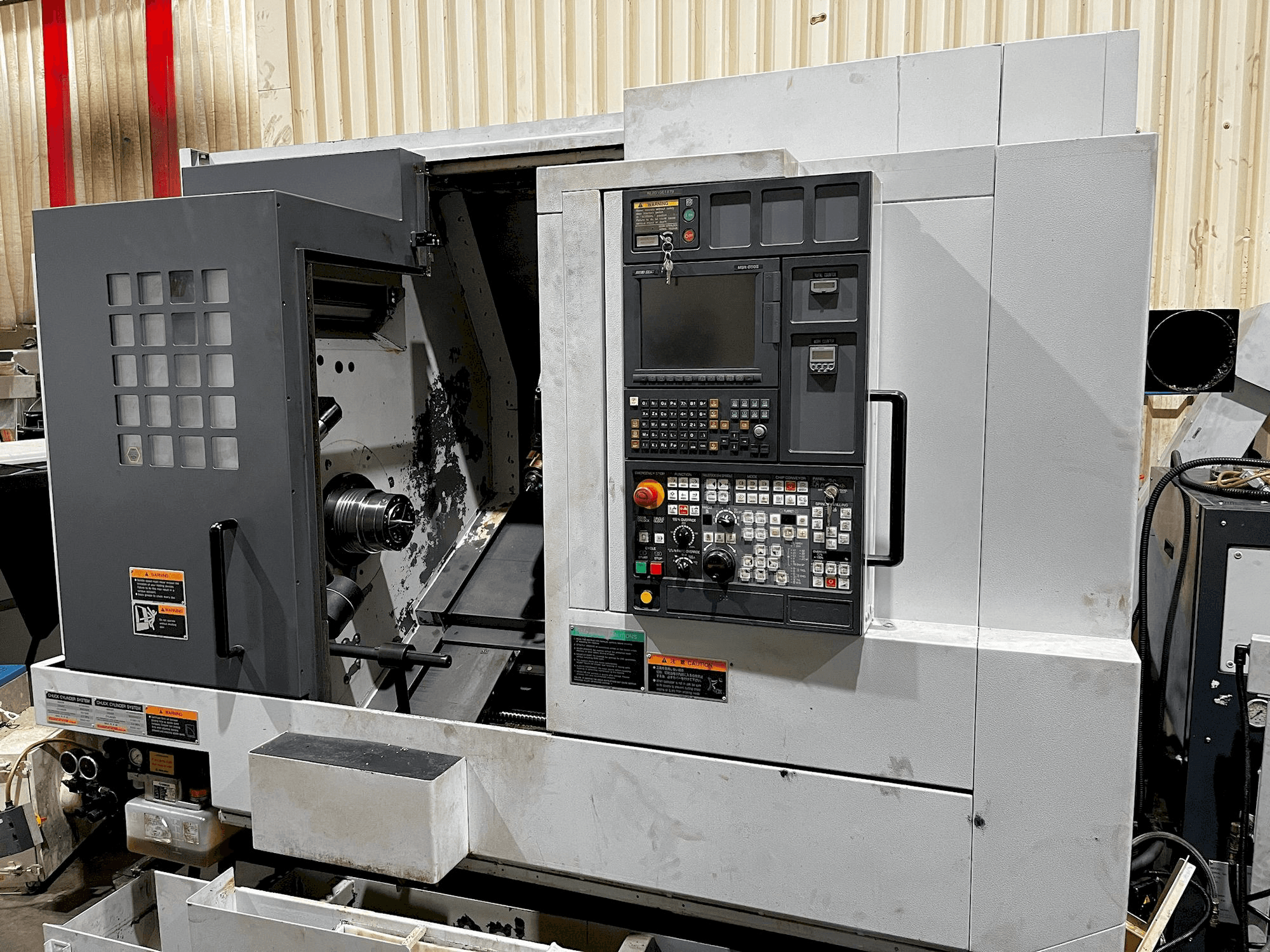 Makine MORI SEIKI NL 2000SY/500 - Önden görünüm